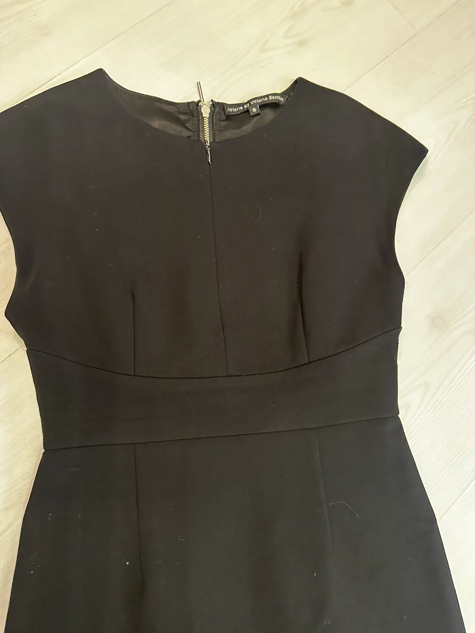 Victoria Beckham Victoria Beckham Dress Size S / US 4 / IT 40 - 6 Thumbnail
