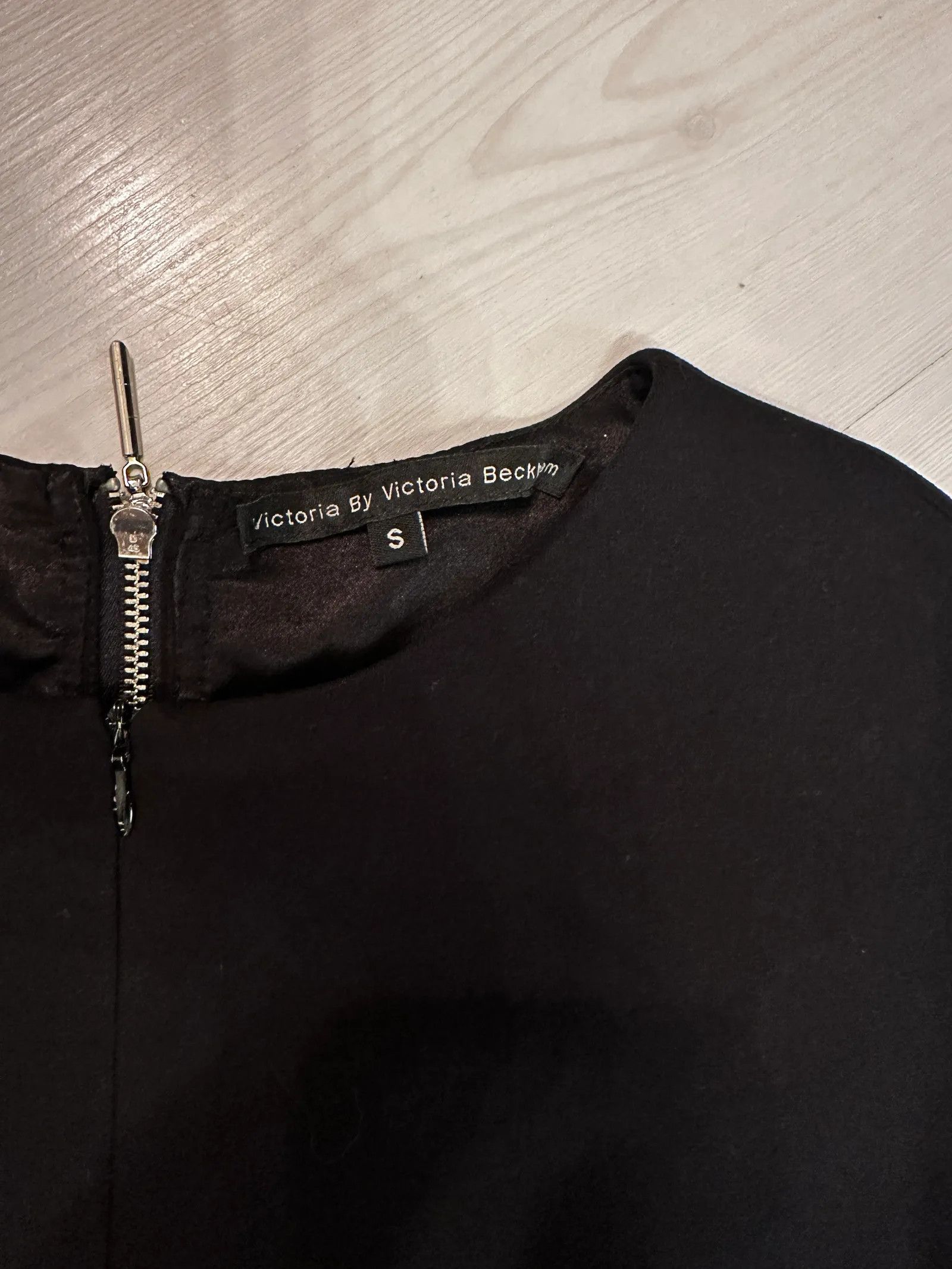Victoria Beckham Victoria Beckham Dress Size S / US 4 / IT 40 - 2 Thumbnail