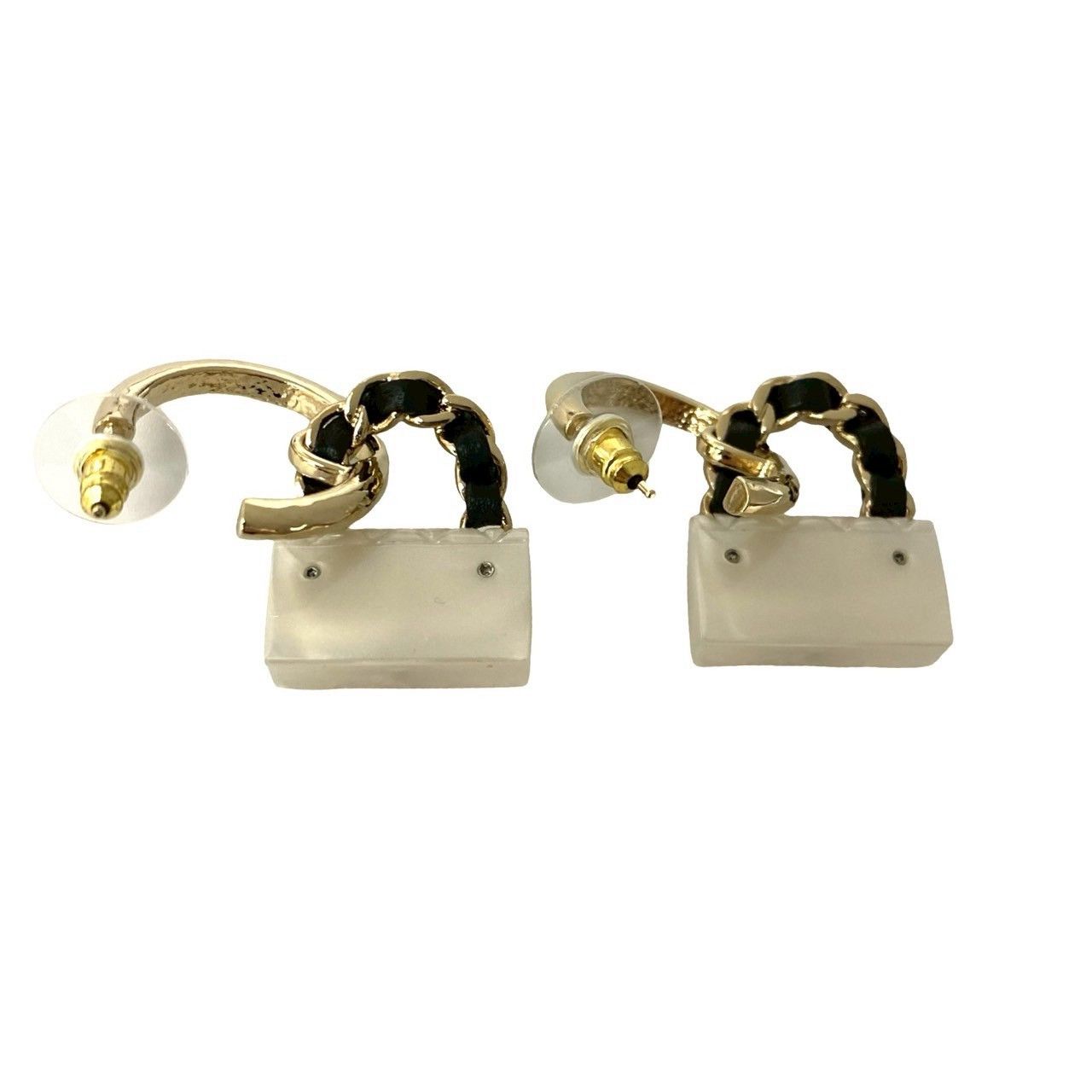 Chanel Chanel Chanel Coco Mark Matelasse Earrings Plastic Earrings DUTY FREE for USA Size ONE SIZE - 4 Thumbnail