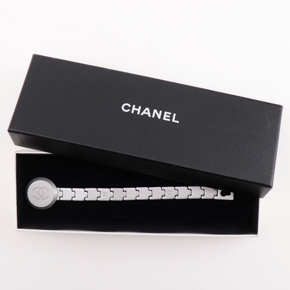 Chanel Chanel Chanel Coco Mark Bracelet Metal Bracelet 99P DUTY FREE for USA Size ONE SIZE - 14 Thumbnail