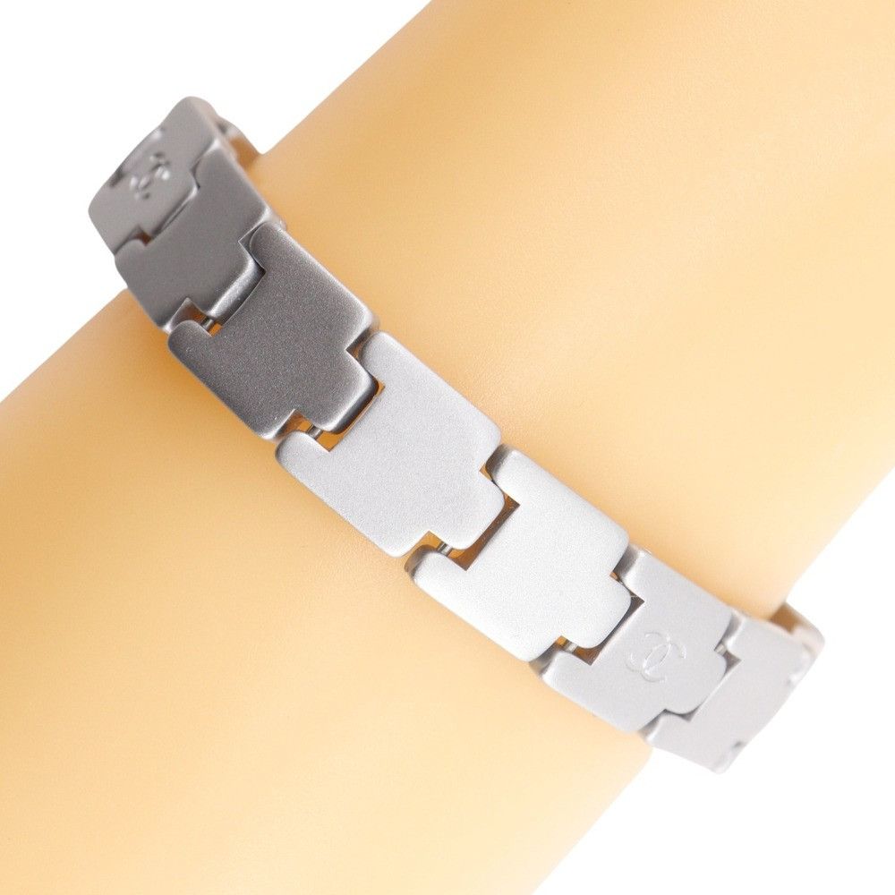 Chanel Chanel Chanel Coco Mark Bracelet Metal Bracelet 99P DUTY FREE for USA Size ONE SIZE - 3 Thumbnail