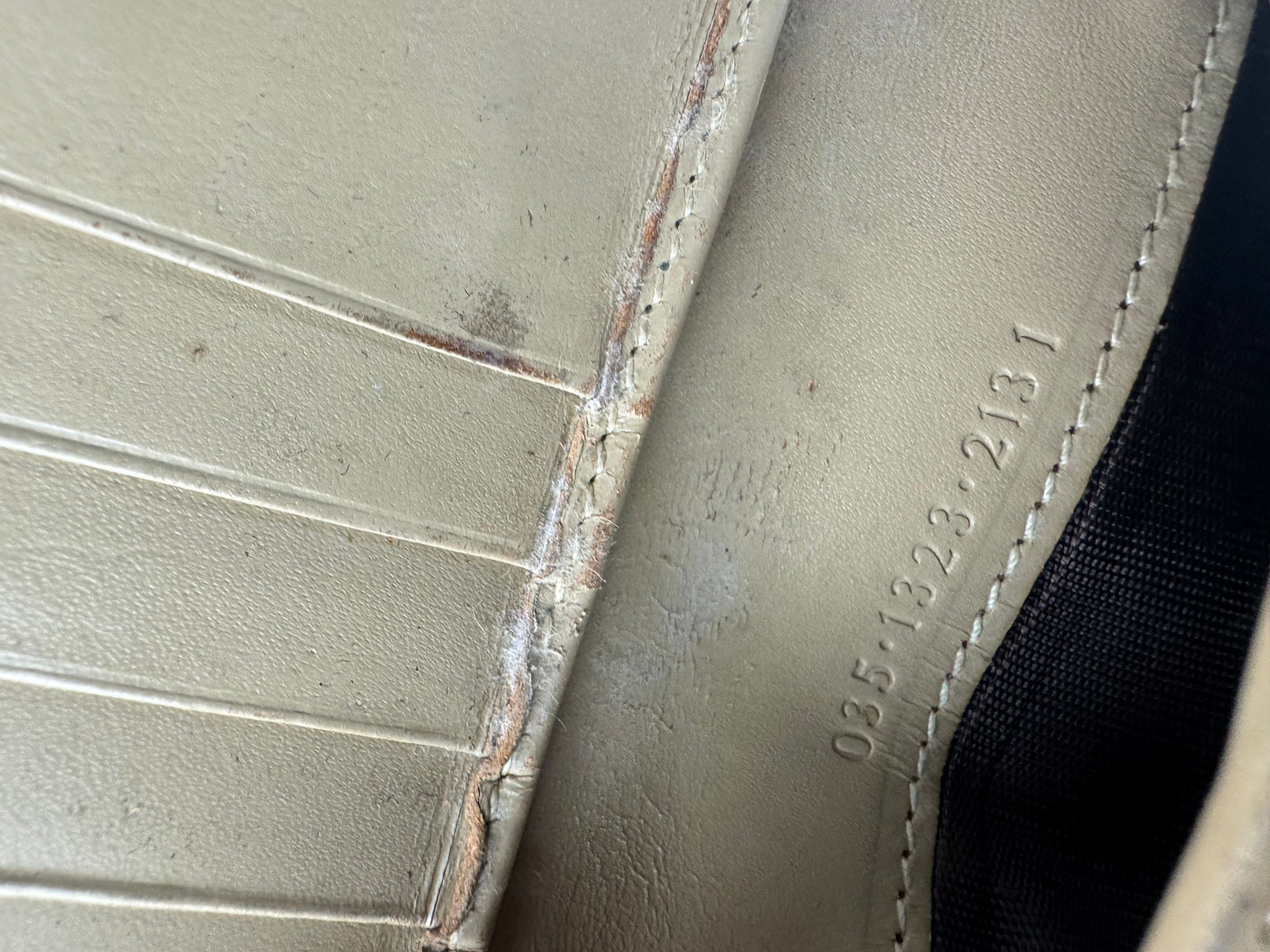 Gucci Vintage Monogram Leatjer Jackie Wallet Beige Size ONE SIZE - 5 Thumbnail