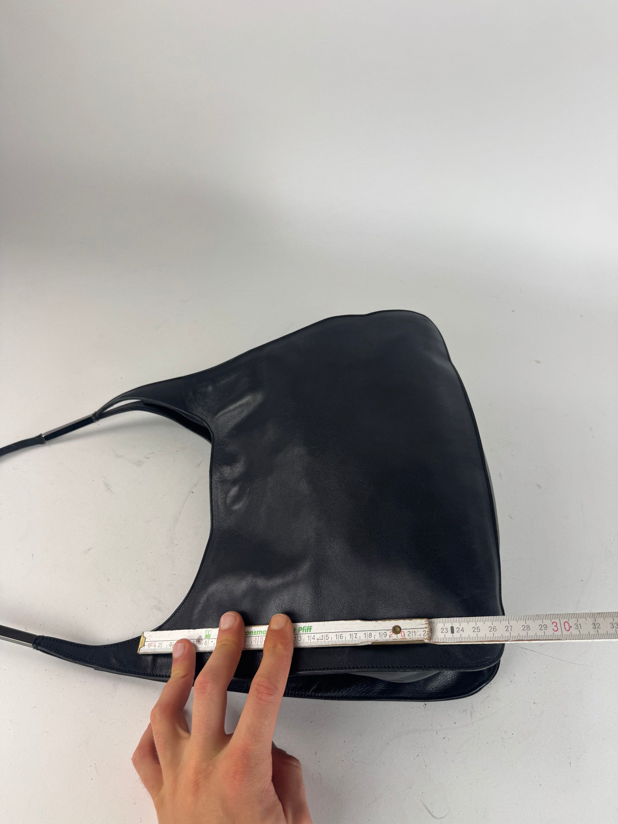 Gucci Vintage Leather Handbag Black Size ONE SIZE - 13 Thumbnail