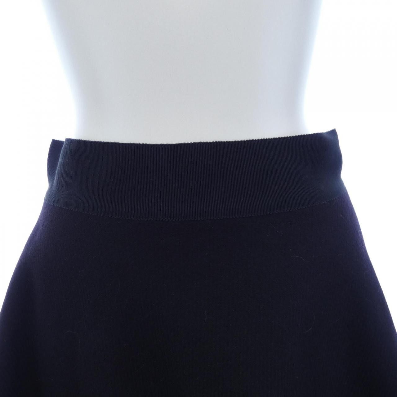 Moncler Moncler Moncler Skirt Others Skirts B20932552400 DUTY FREE for USA Size ONE SIZE - 5 Thumbnail