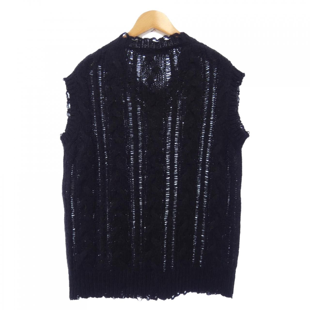 Dior Dior Christian Dior Cashmere Blend Vest Others Tops 244T61AM144 DUTY FREE for USA Size ONE SIZE - 2 Thumbnail