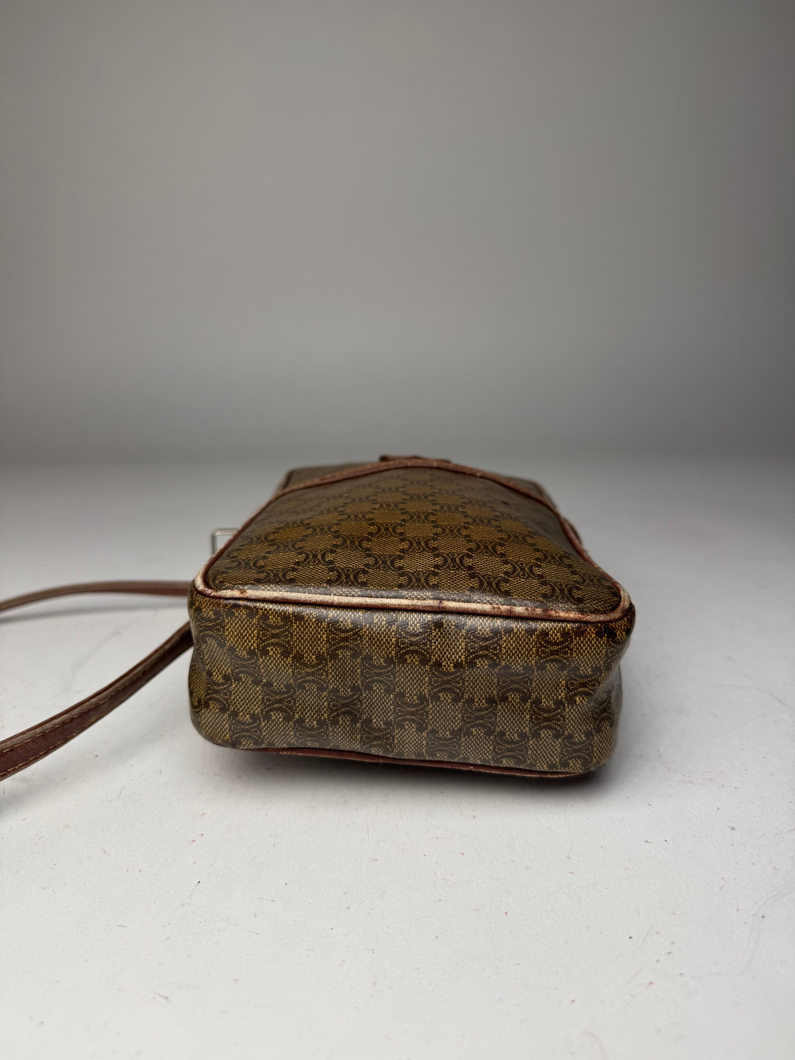 Celine Vintage Paris Patent Leather Monogram Messenger Bag Khaki Br Size ONE SIZE - 10 Thumbnail