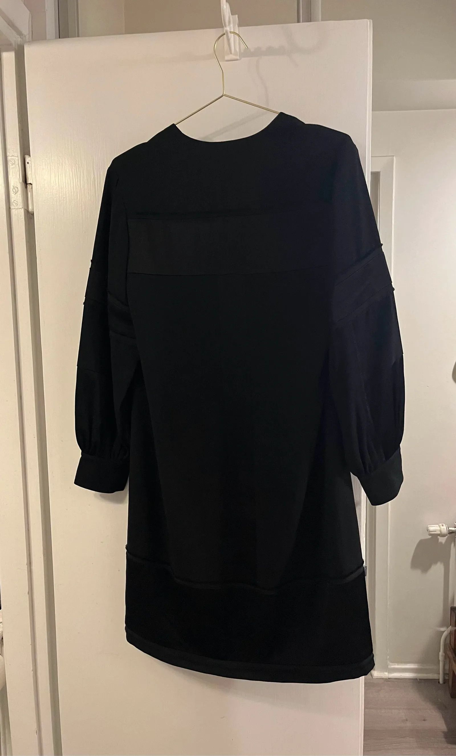 Filippa K Filippa K Satin Crepe Fringe Dress Dress Size M / US 6-8 / IT 42-44 - 4 Thumbnail