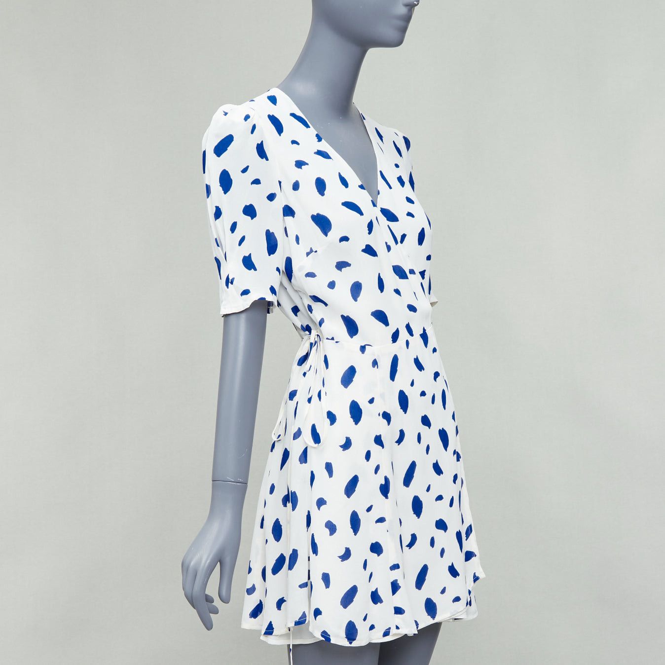 Reformation REFORMATION Lucky blue white Dalmatian print puff sleeve wrap dress M Size M / US 6-8 / IT 42-44 - 3 Thumbnail