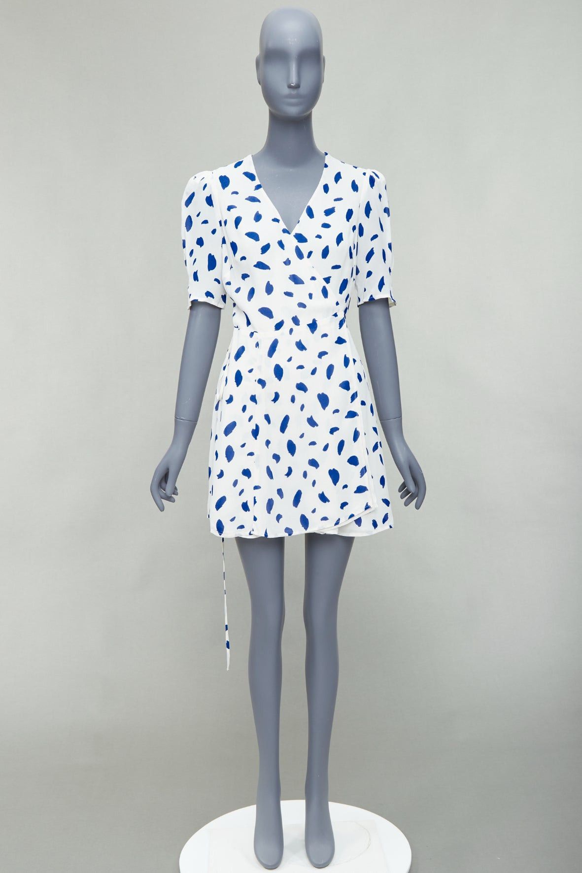 Reformation REFORMATION Lucky blue white Dalmatian print puff sleeve wrap dress M Size M / US 6-8 / IT 42-44 - 9 Thumbnail