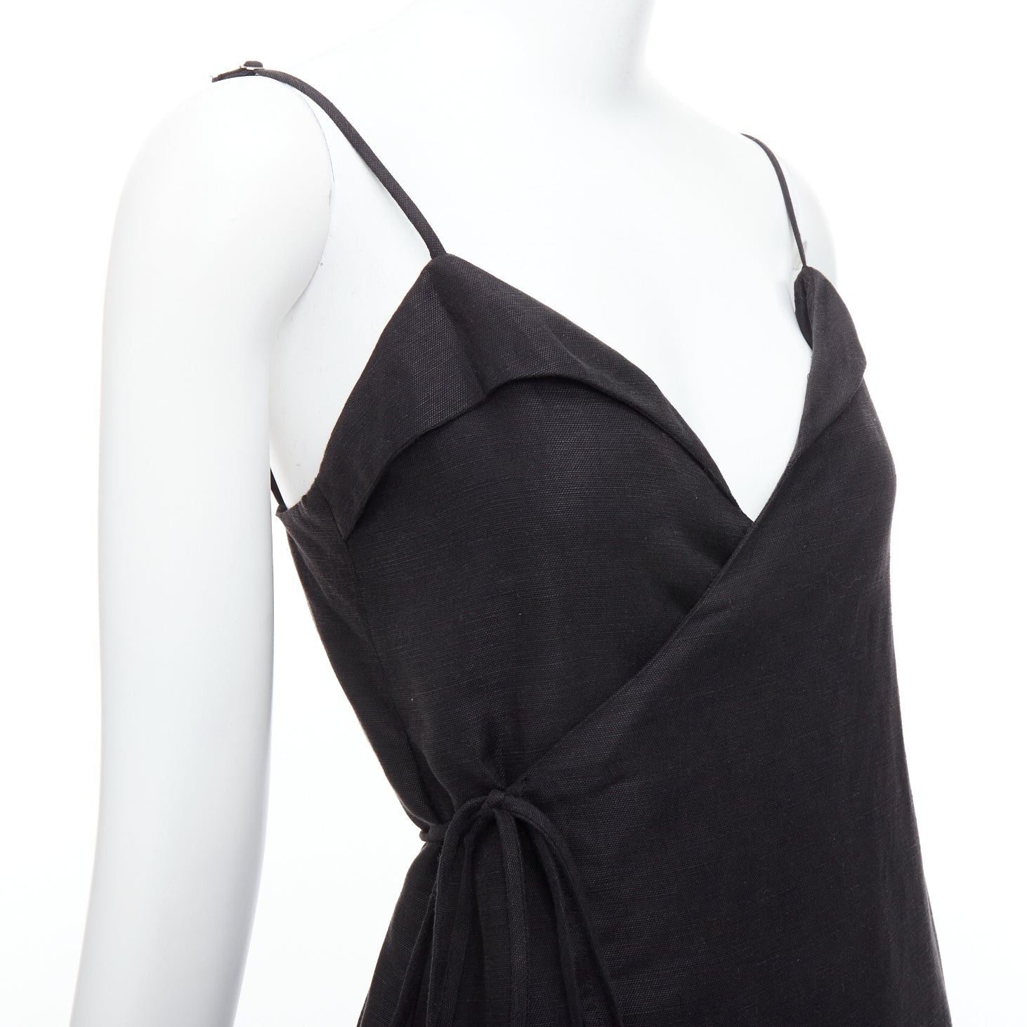 Reformation REFORMATION Crus black tencel linen V neck wrap dress XS Size S / US 4 / IT 40 - 2 Thumbnail
