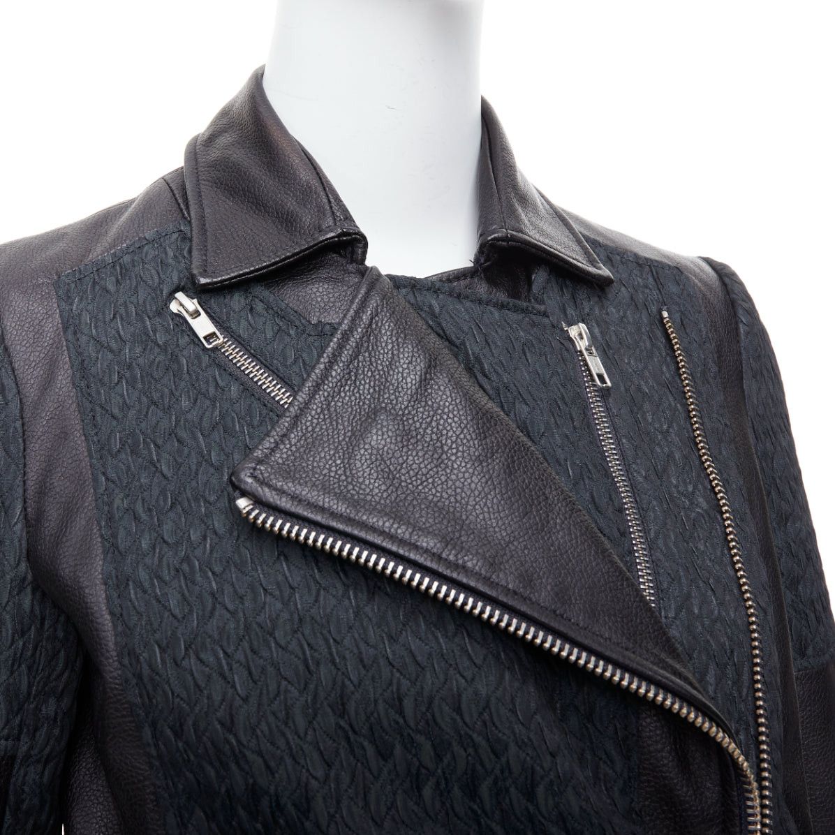 Helmut Lang HELMUT LANG black pebbled leather textured fabric zip crop biker P Size XS / US 0-2 / IT 36-38 - 2 Thumbnail