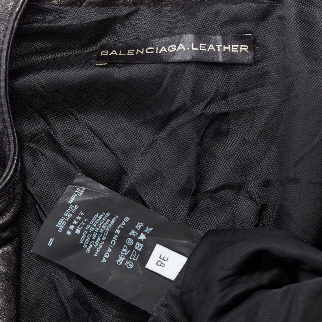 Balenciaga BALENCIAGA 2011 black leather quilted silver zip crop moto biker FR38 M Size M / US 6-8 / IT 42-44 - 9 Thumbnail