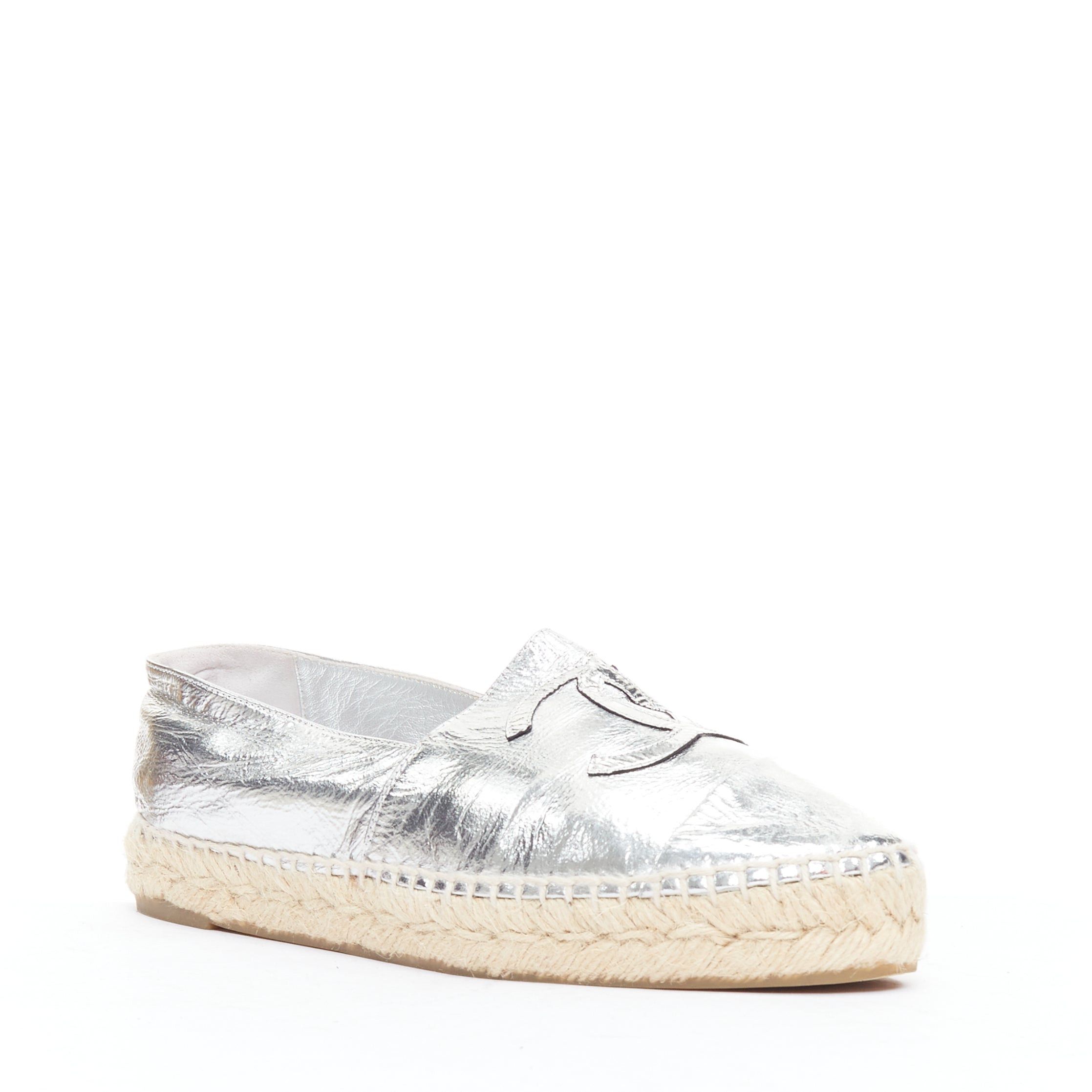 Chanel CHANEL metallic silver laminated goatskin CC logo jute espadrilles EU38 Size US 8 / IT 38 - 3 Thumbnail
