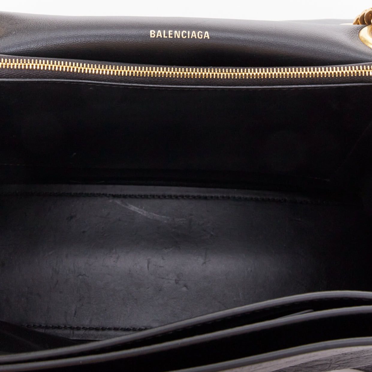 Balenciaga BALENCIAGA Crush Medum black textured leather gold B chain flap shoulder bag Size ONE SIZE - 11 Thumbnail