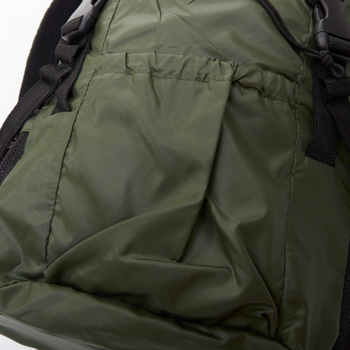 Zucca ZUCCA green nylon black plastic buckles strapped cargo flap backpack Size ONE SIZE - 7 Thumbnail