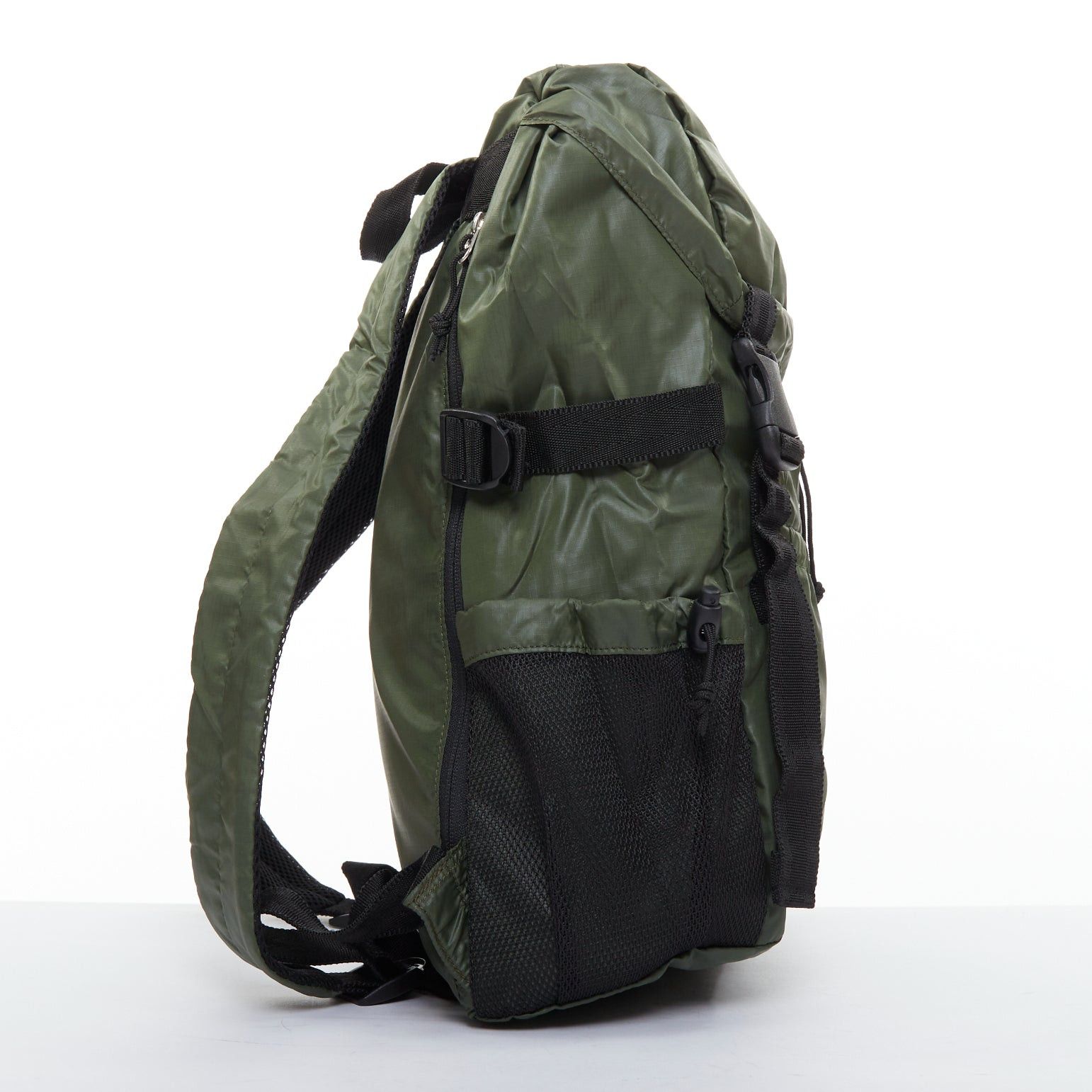 Zucca ZUCCA green nylon black plastic buckles strapped cargo flap backpack Size ONE SIZE - 3 Thumbnail
