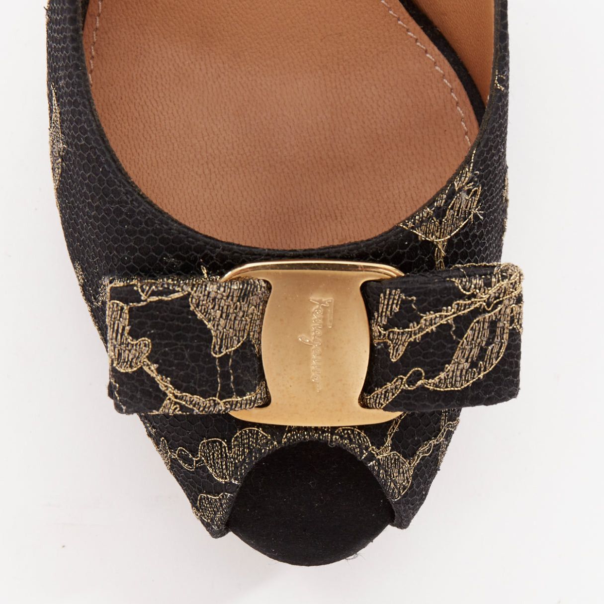 Salvatore Ferragamo SALVATORE FERRAGAMO Teodora black gold lace Vera bow peep toe pumps Size.8 Size US 10.5 / IT 40.5 - 6 Thumbnail