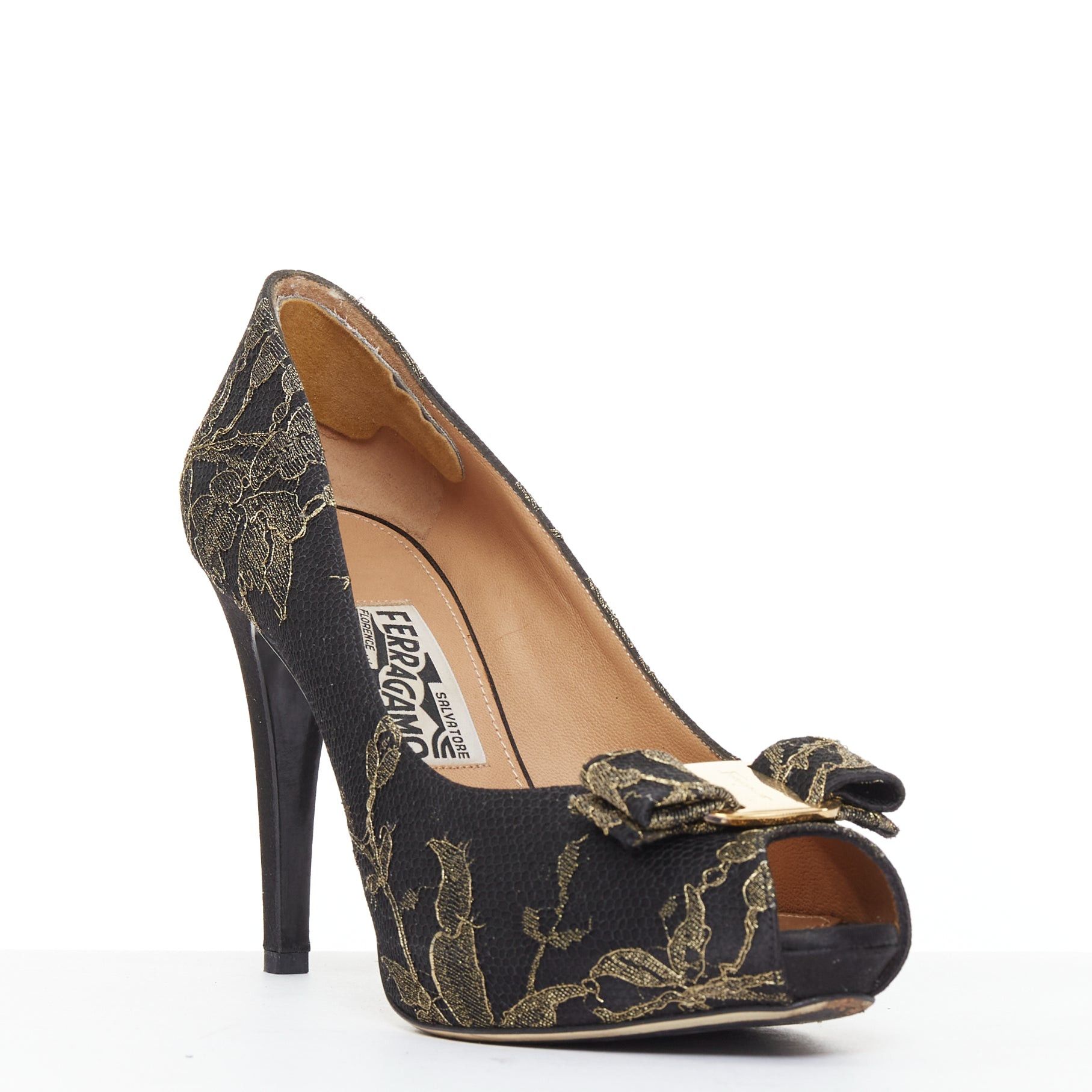 Salvatore Ferragamo SALVATORE FERRAGAMO Teodora black gold lace Vera bow peep toe pumps Size.8 Size US 10.5 / IT 40.5 - 2 Thumbnail