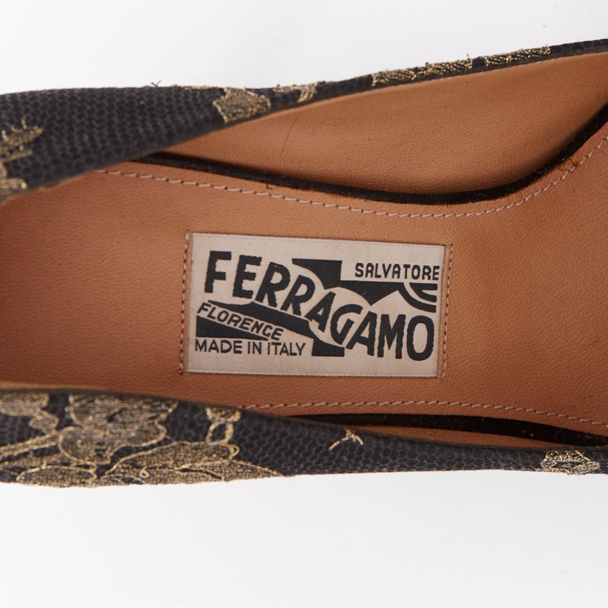 Salvatore Ferragamo SALVATORE FERRAGAMO Teodora black gold lace Vera bow peep toe pumps Size.8 Size US 10.5 / IT 40.5 - 10 Thumbnail