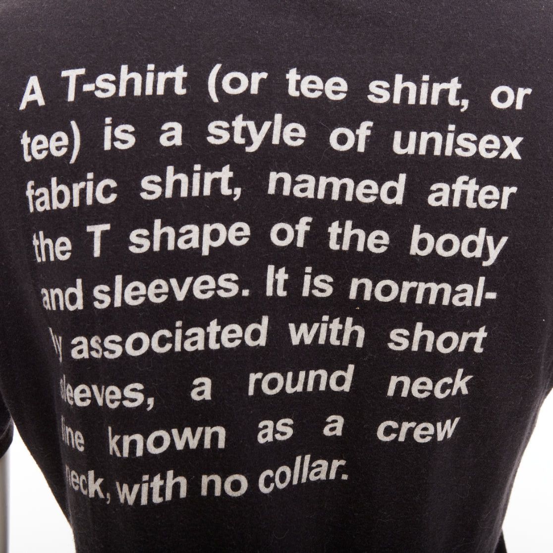 Vetements VETEMENTS 2017 black cotton white fonts explanation crew neck T-shirt Size S / US 4 / IT 40 - 6 Thumbnail