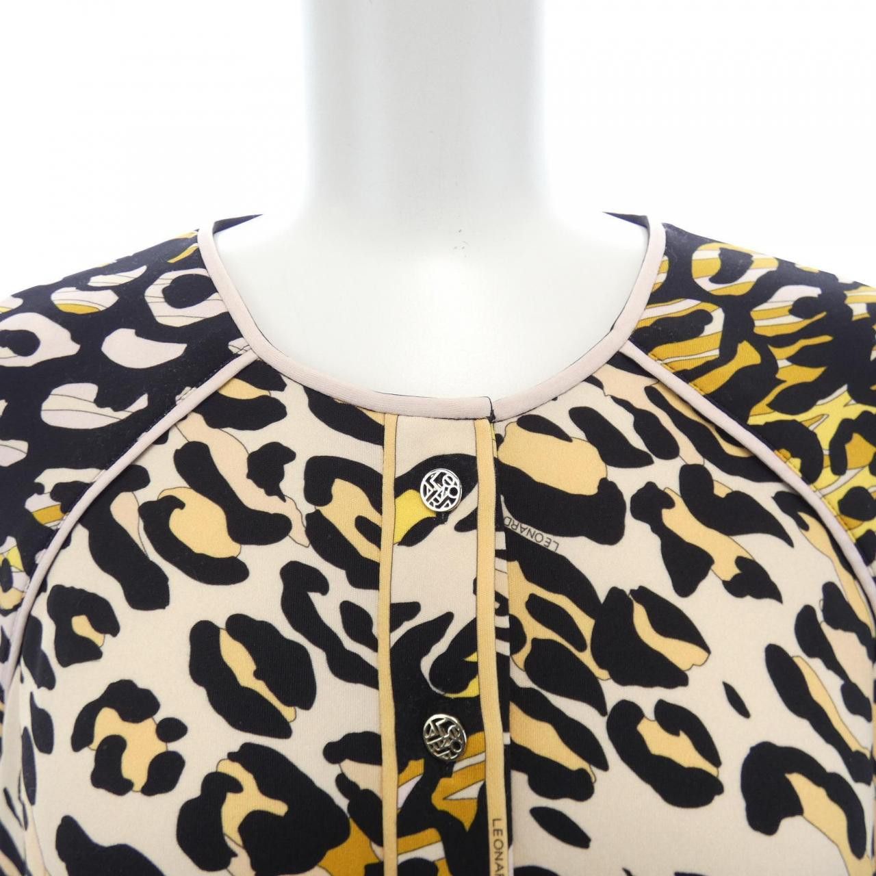 Other Other Leonard Tunic Others Tops DUTY FREE for USA Size ONE SIZE - 5 Thumbnail