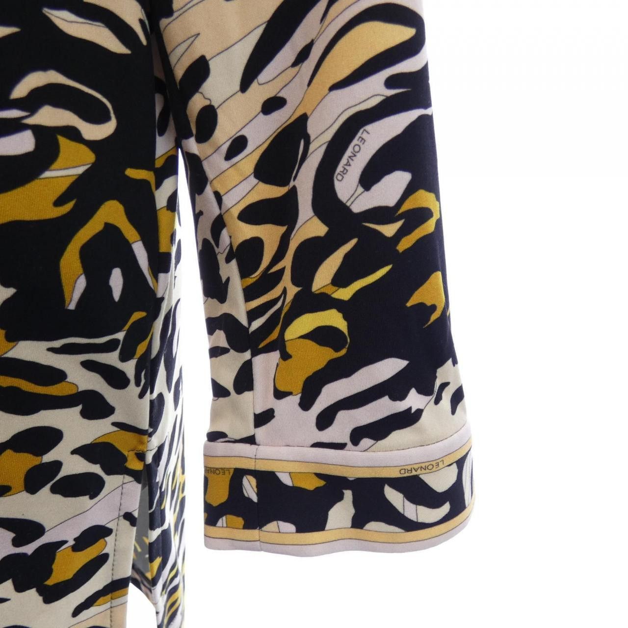 Other Other Leonard Tunic Others Tops DUTY FREE for USA Size ONE SIZE - 6 Thumbnail