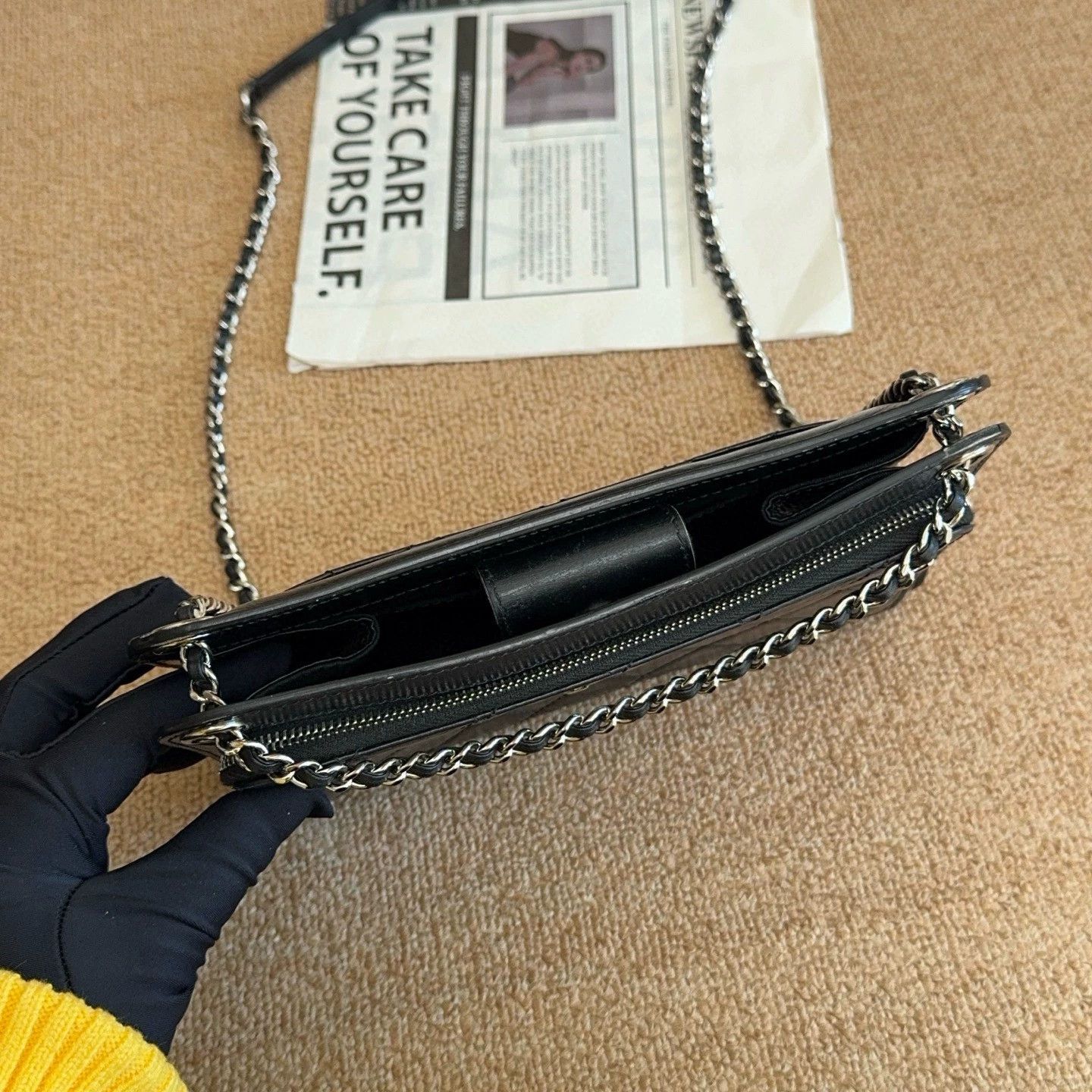 Chanel Pre-loved Bag Very good condition Size ONE SIZE - 9 Thumbnail