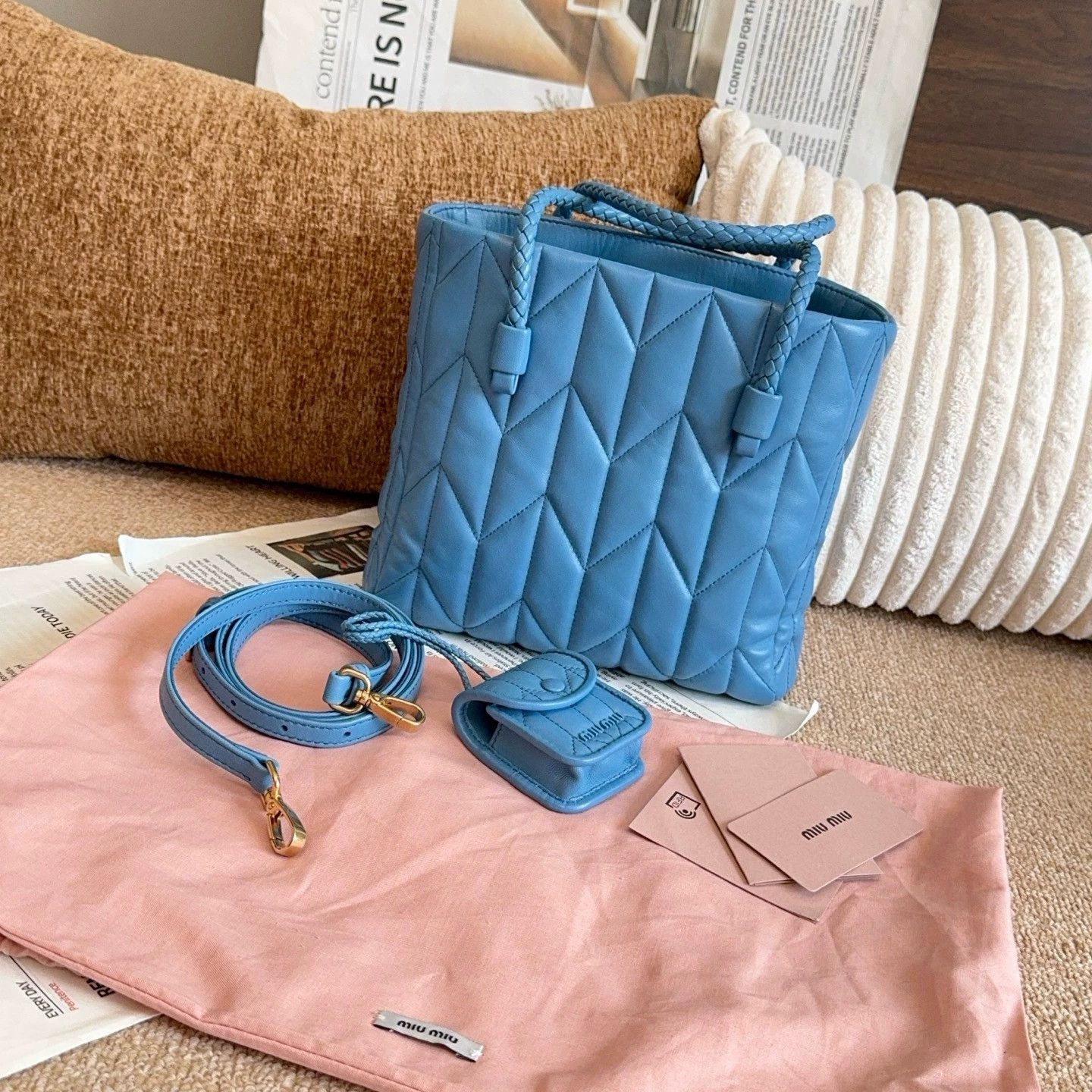 Miu Miu Pre-loved Bag Very good condition Size ONE SIZE - 2 Thumbnail