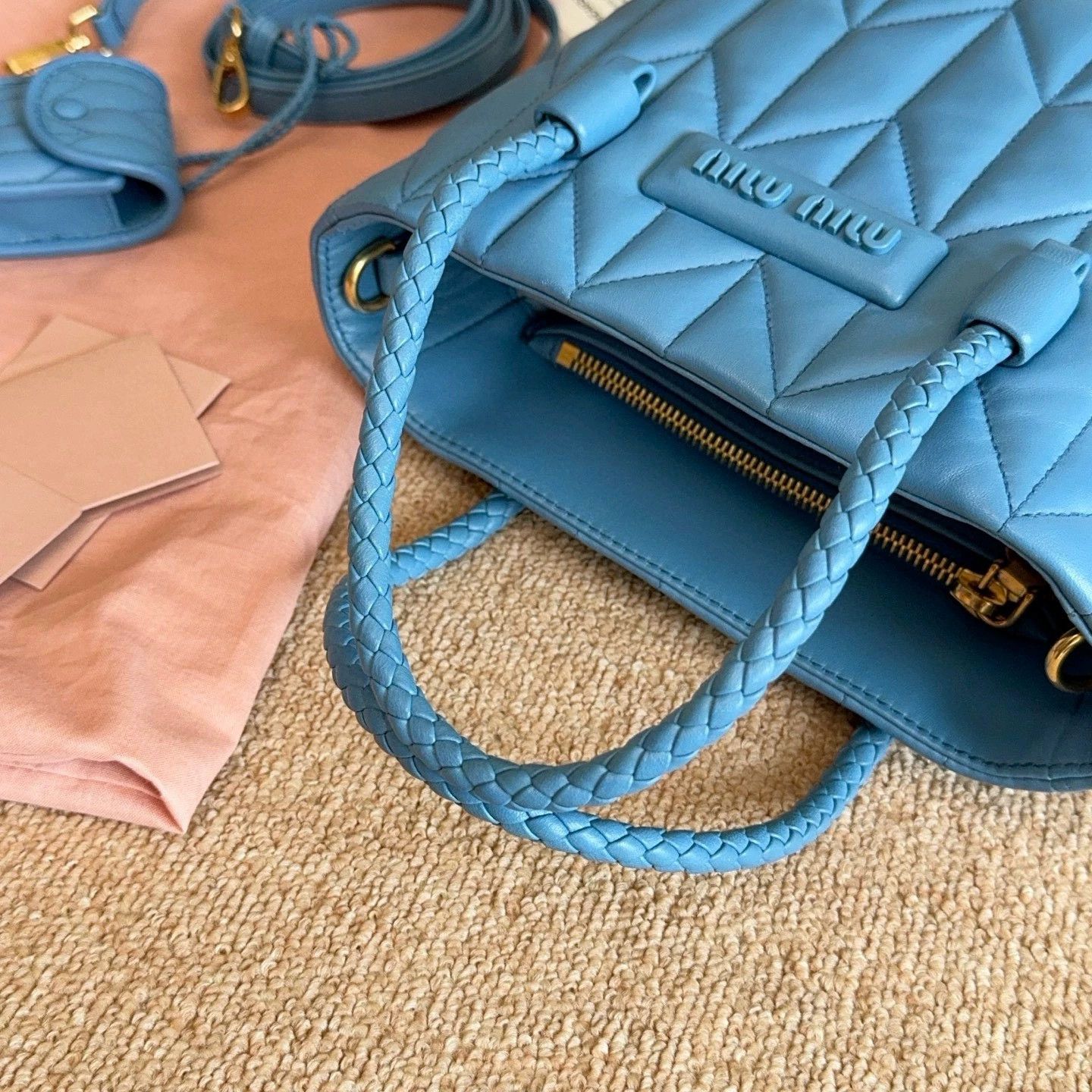 Miu Miu Pre-loved Bag Very good condition Size ONE SIZE - 8 Thumbnail