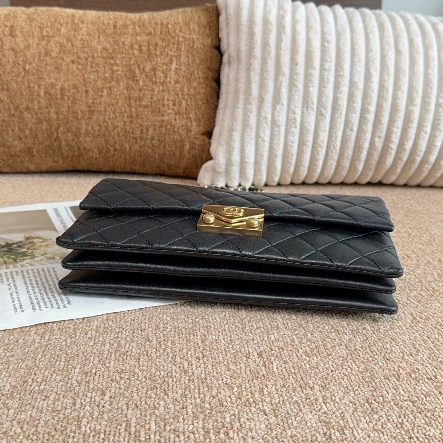 Chanel Pre-loved Bag Very good condition Size ONE SIZE - 4 Thumbnail