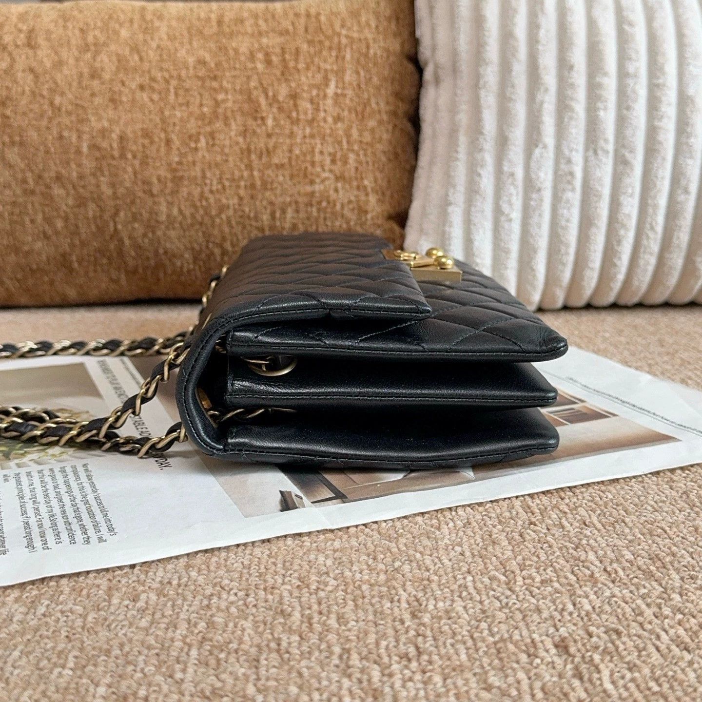 Chanel Pre-loved Bag Very good condition Size ONE SIZE - 3 Thumbnail
