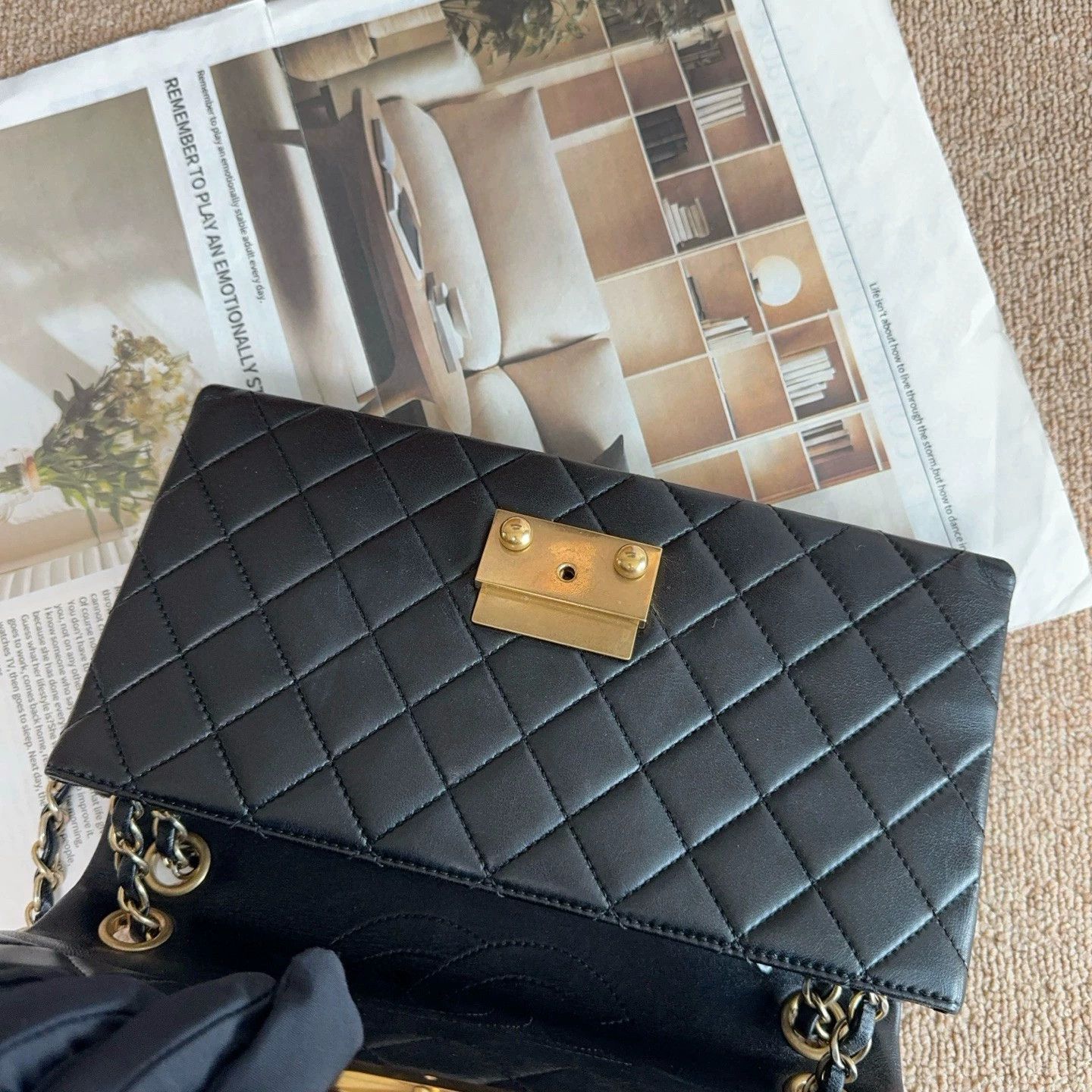 Chanel Pre-loved Bag Very good condition Size ONE SIZE - 9 Thumbnail