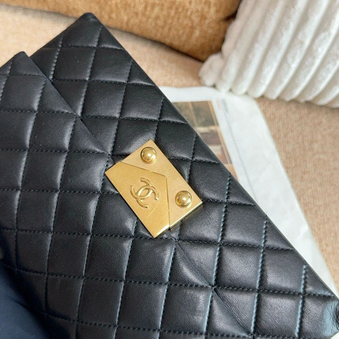 Chanel Pre-loved Bag Very good condition Size ONE SIZE - 7 Thumbnail