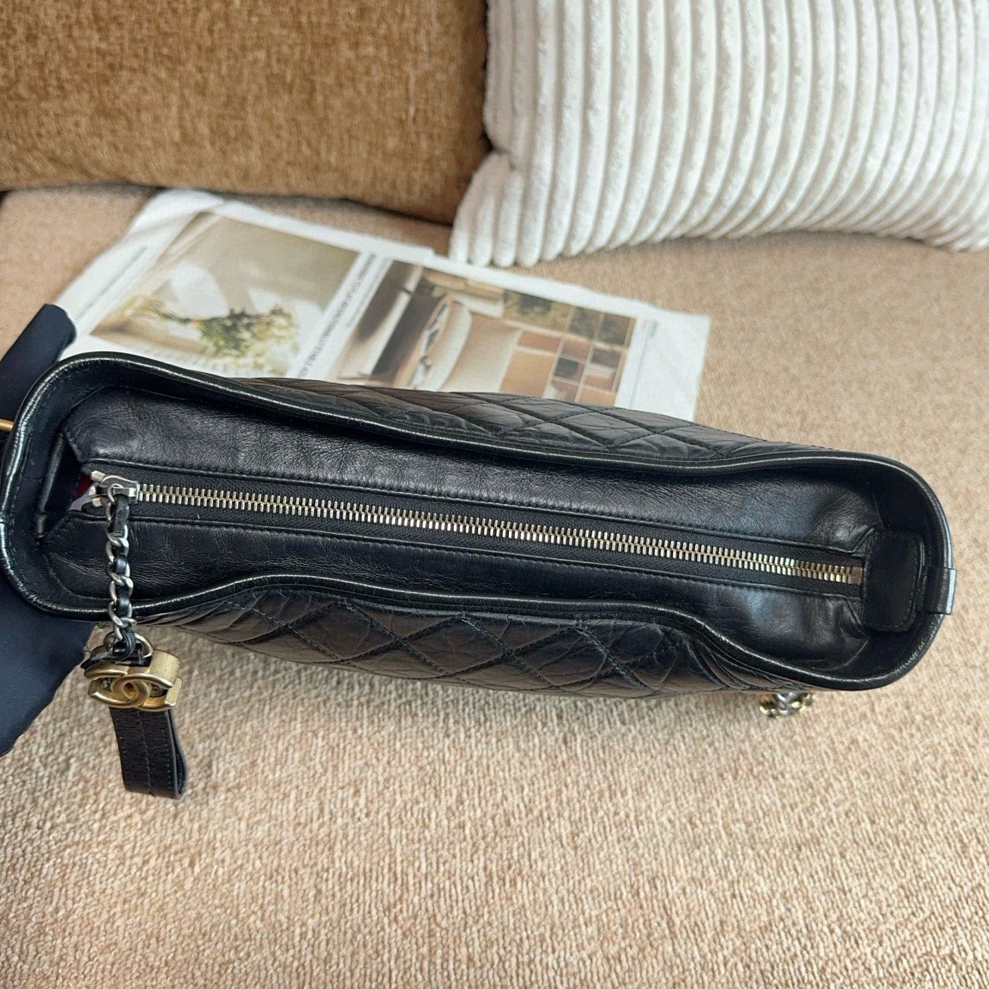 Chanel Pre-loved Bag Very good condition Size ONE SIZE - 5 Thumbnail