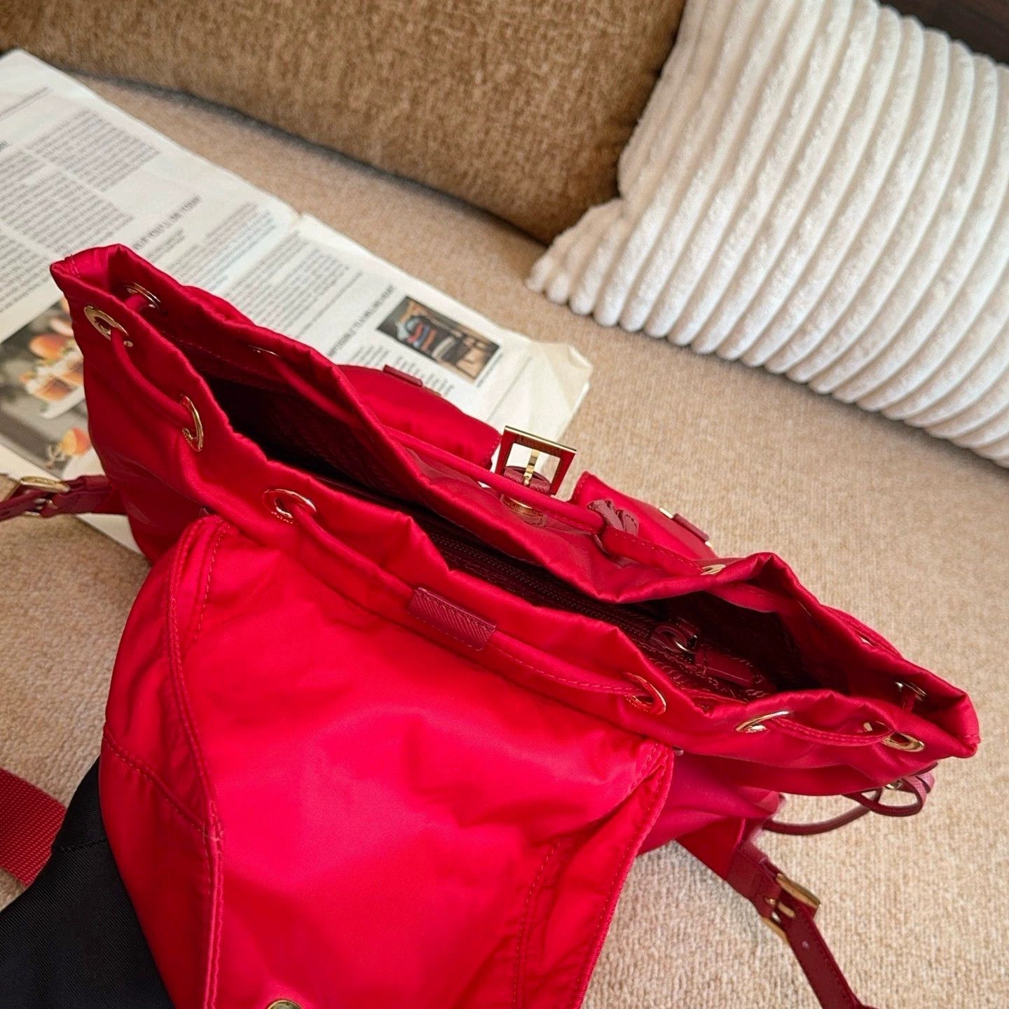 Prada Pre-loved Bag Very good condition Size ONE SIZE - 8 Thumbnail