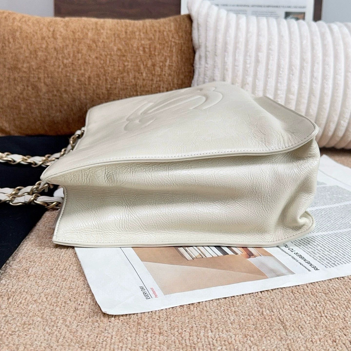 Chanel Pre-loved Bag Very good condition Size ONE SIZE - 3 Thumbnail