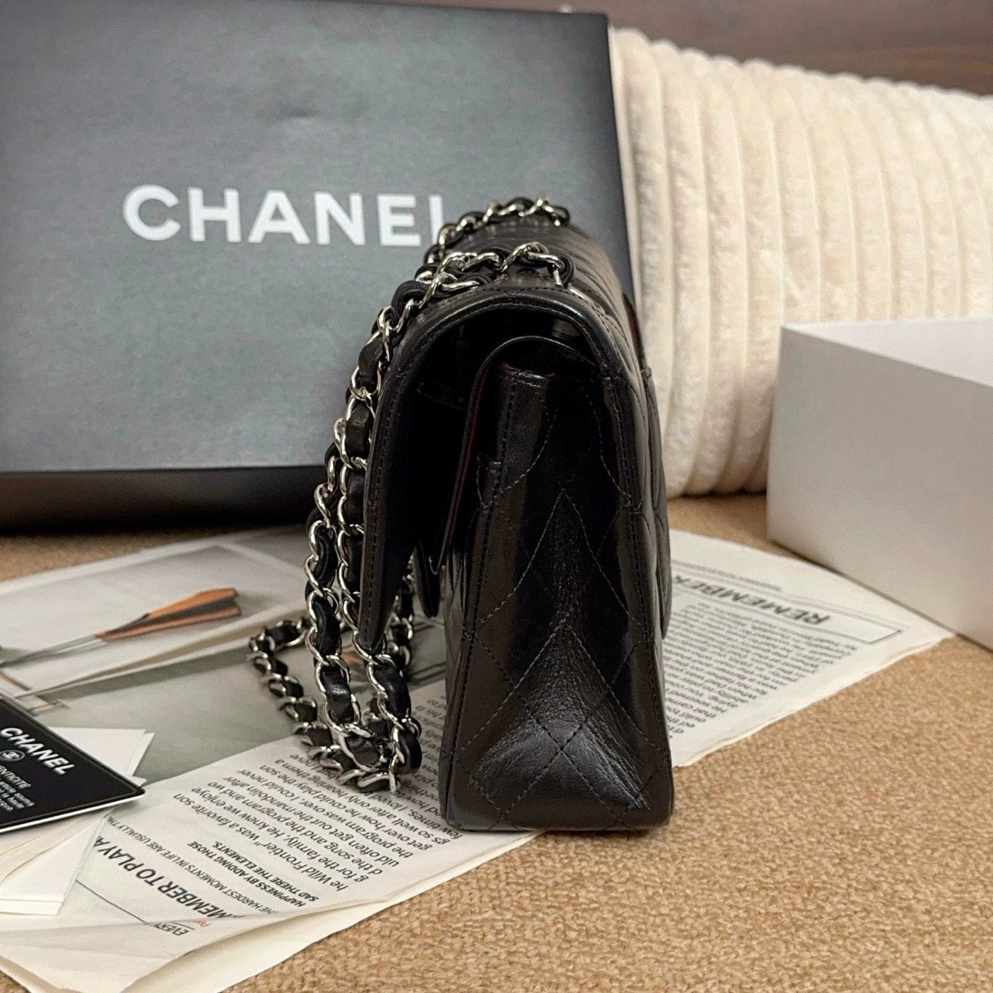 Chanel Pre-loved Bag Very good condition Size ONE SIZE - 3 Thumbnail