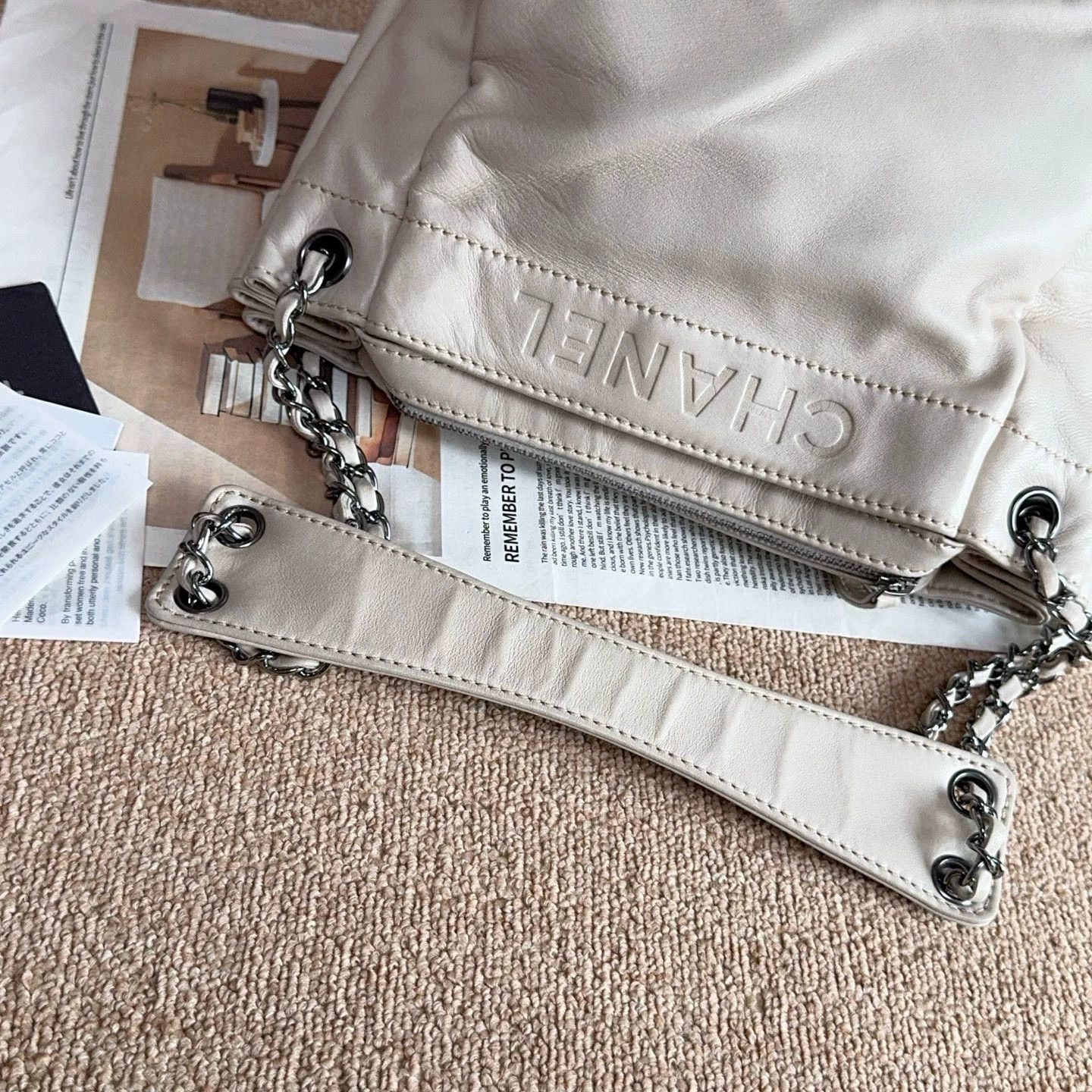 Chanel Pre-loved Bag Very good condition Size ONE SIZE - 6 Thumbnail