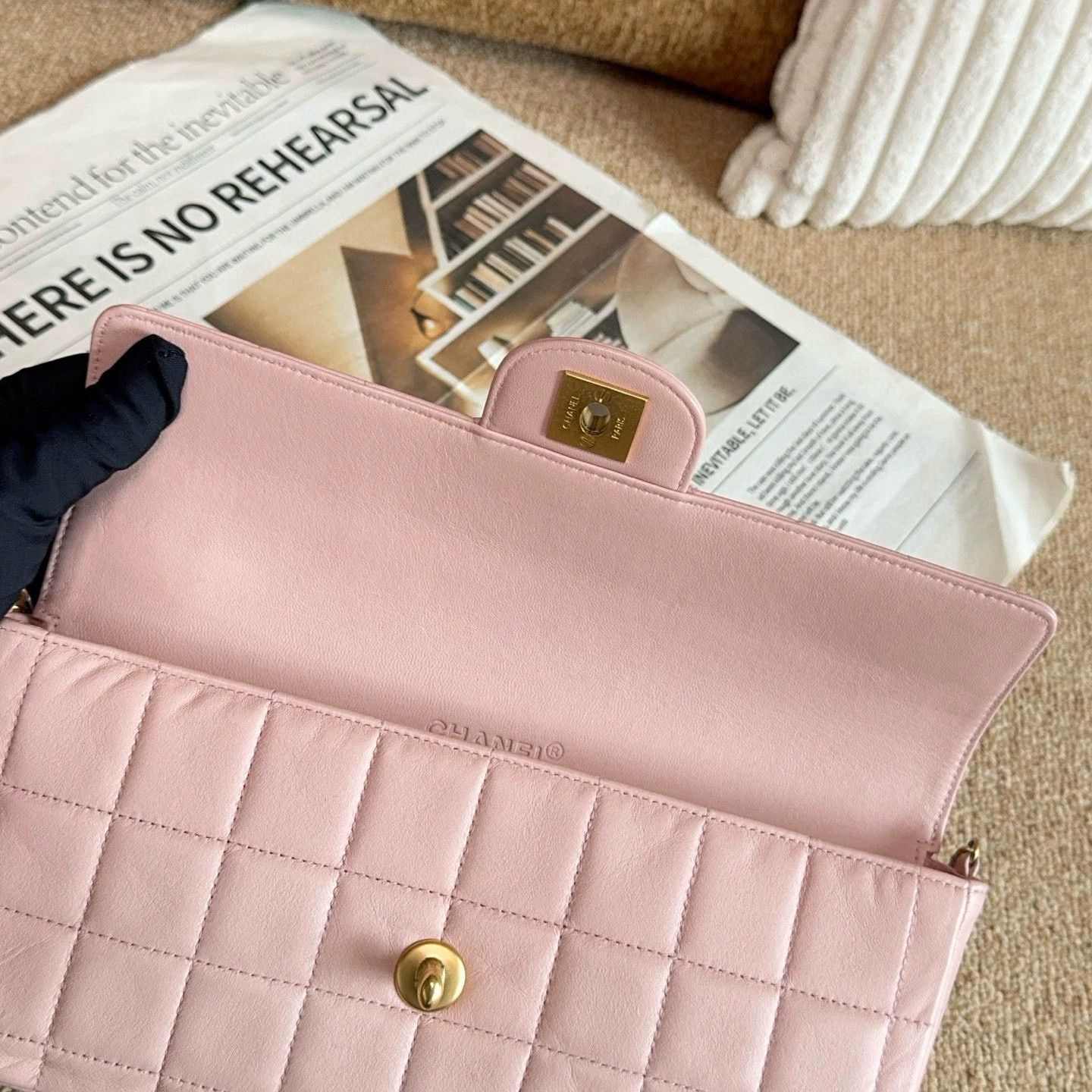 Chanel Pre-loved Bag Very good condition Size ONE SIZE - 7 Thumbnail