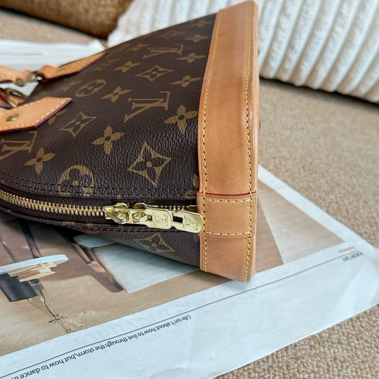 Louis Vuitton Pre-loved Bag Very good condition Size ONE SIZE - 5 Thumbnail
