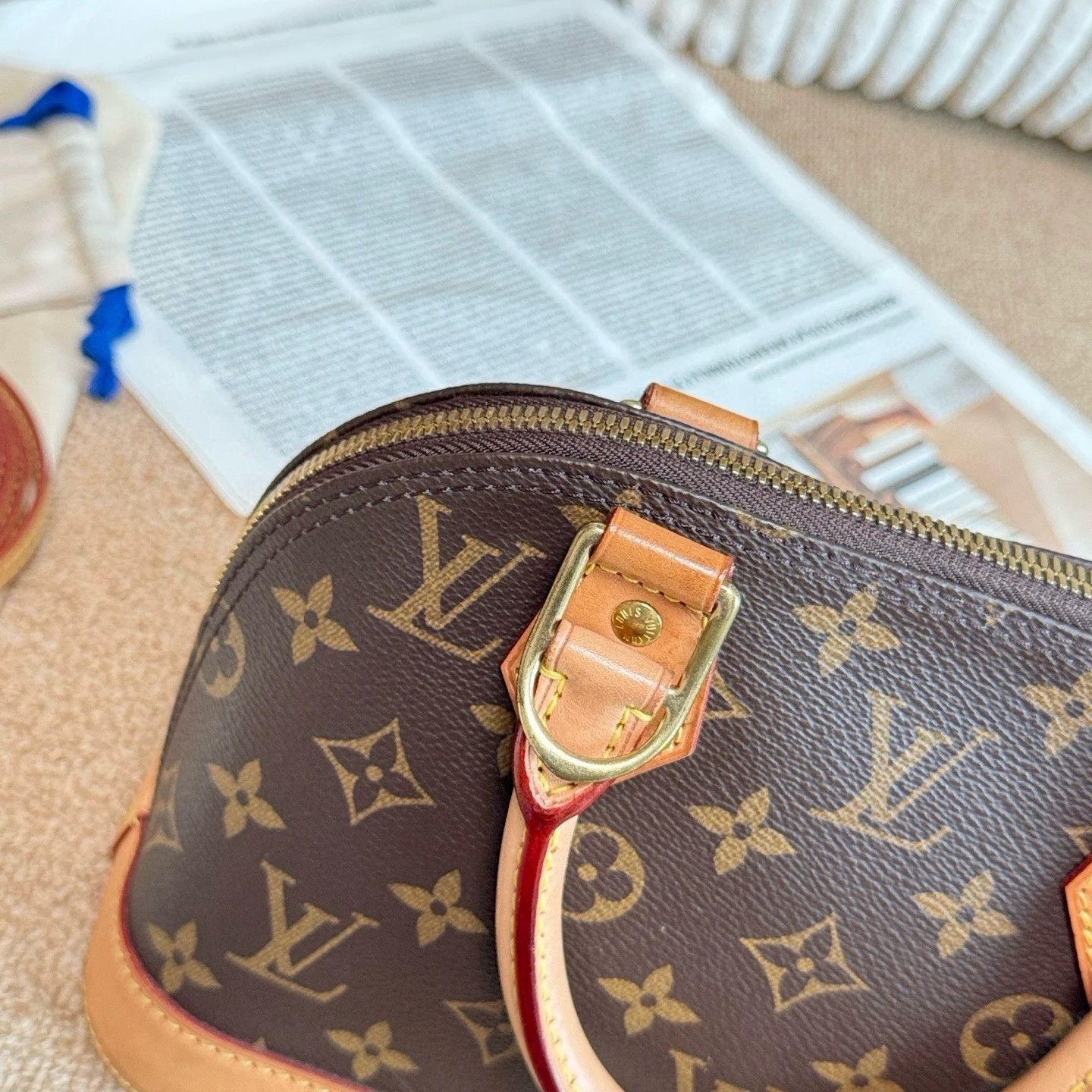 Louis Vuitton Pre-loved Bag Very good condition Size ONE SIZE - 7 Thumbnail