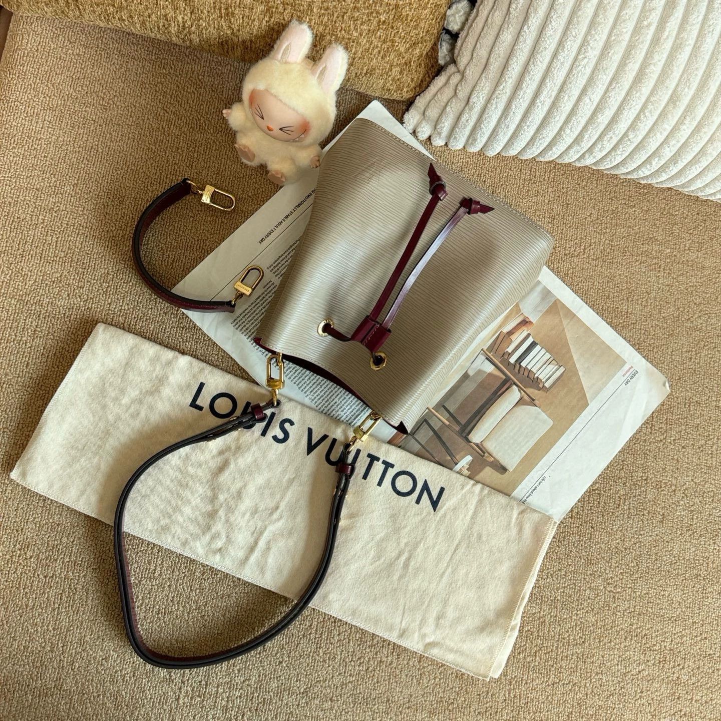 Louis Vuitton Pre-loved Bag Very good condition Size ONE SIZE - 8 Thumbnail