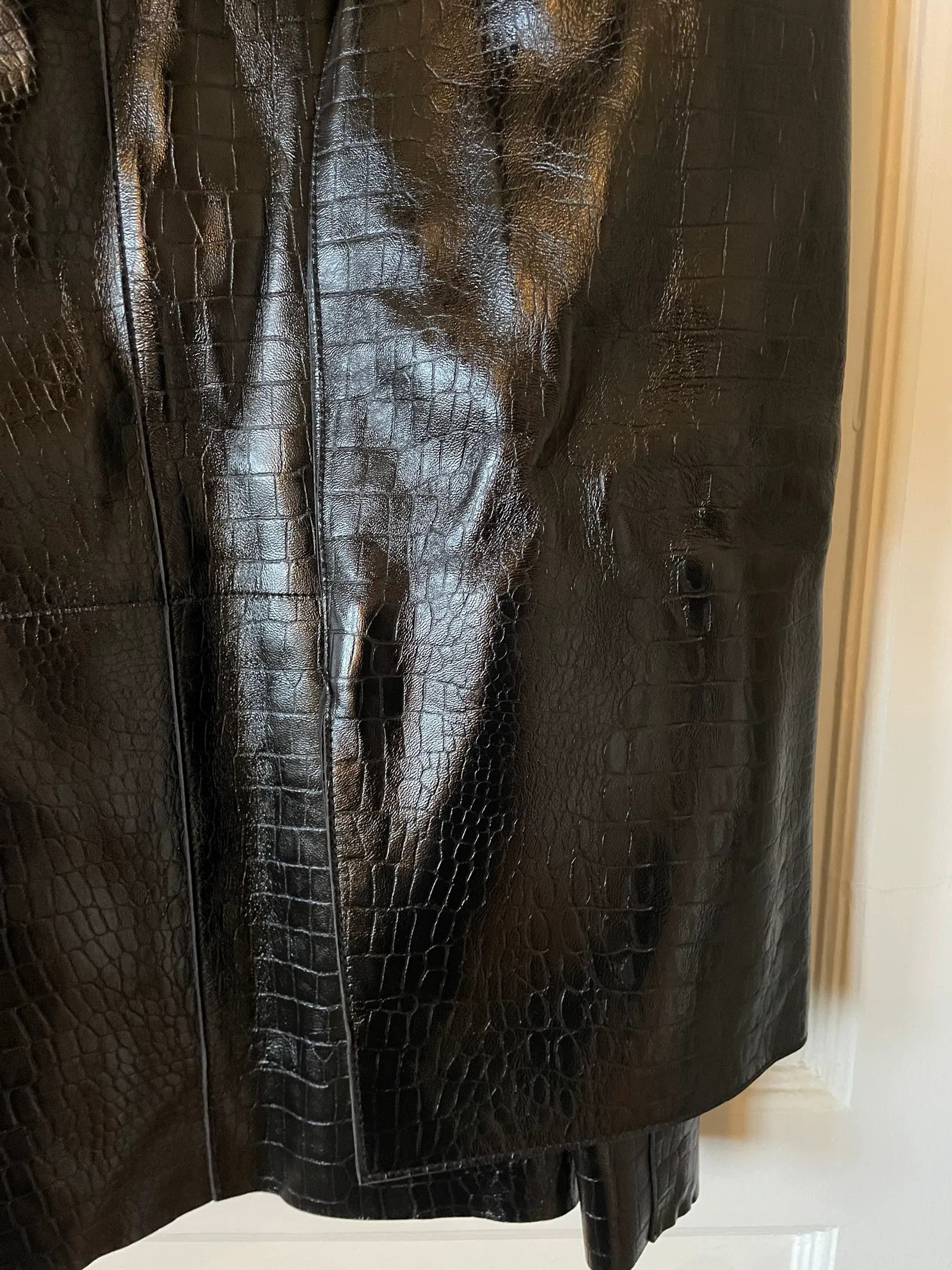 Toteme Toteme V-Neck Crocodile-Effect Leather Blazer Blazer Size XS / US 0-2 / IT 36-38 - 5 Thumbnail