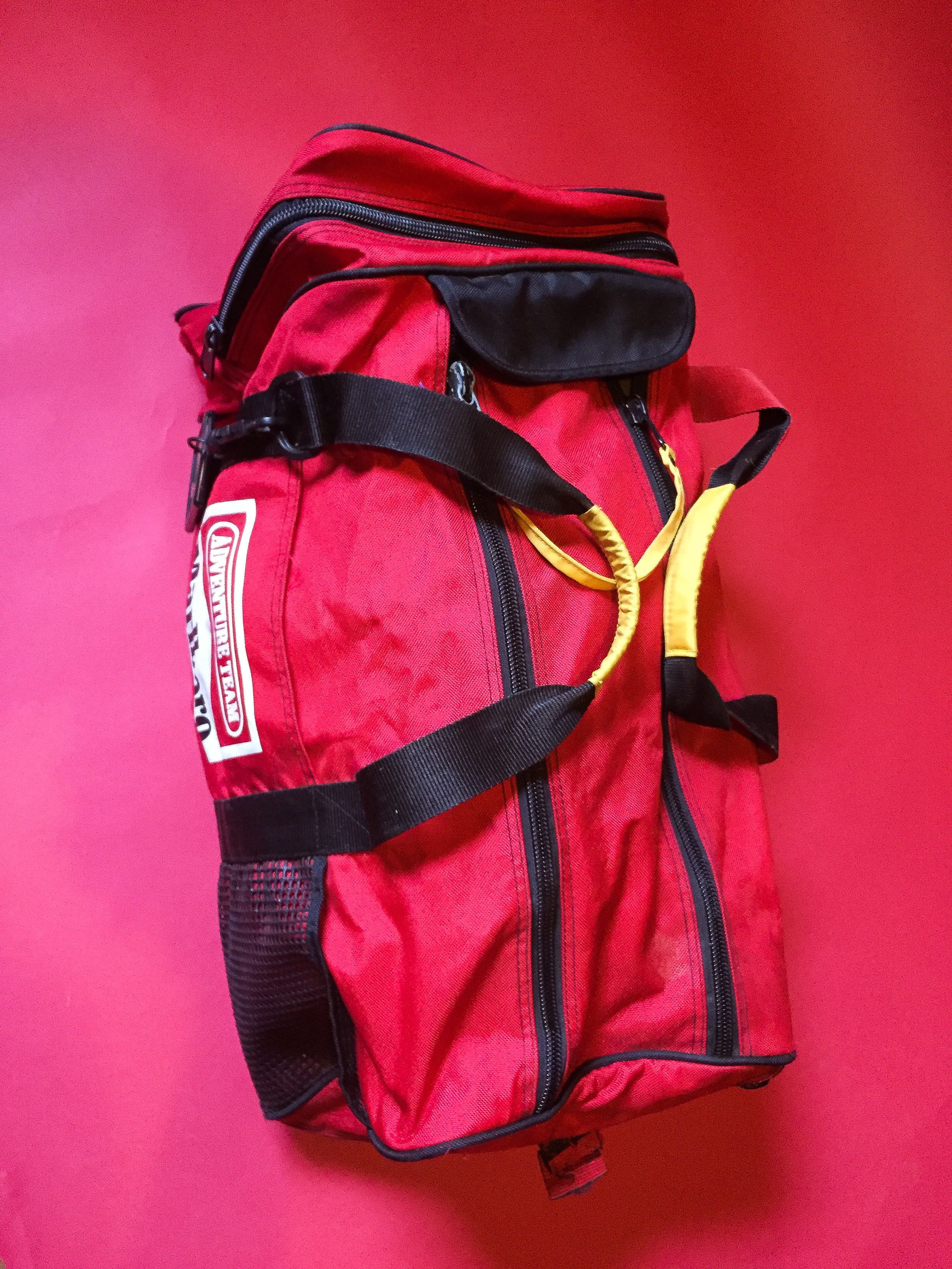 Vintage Marlboro duffel offers bag