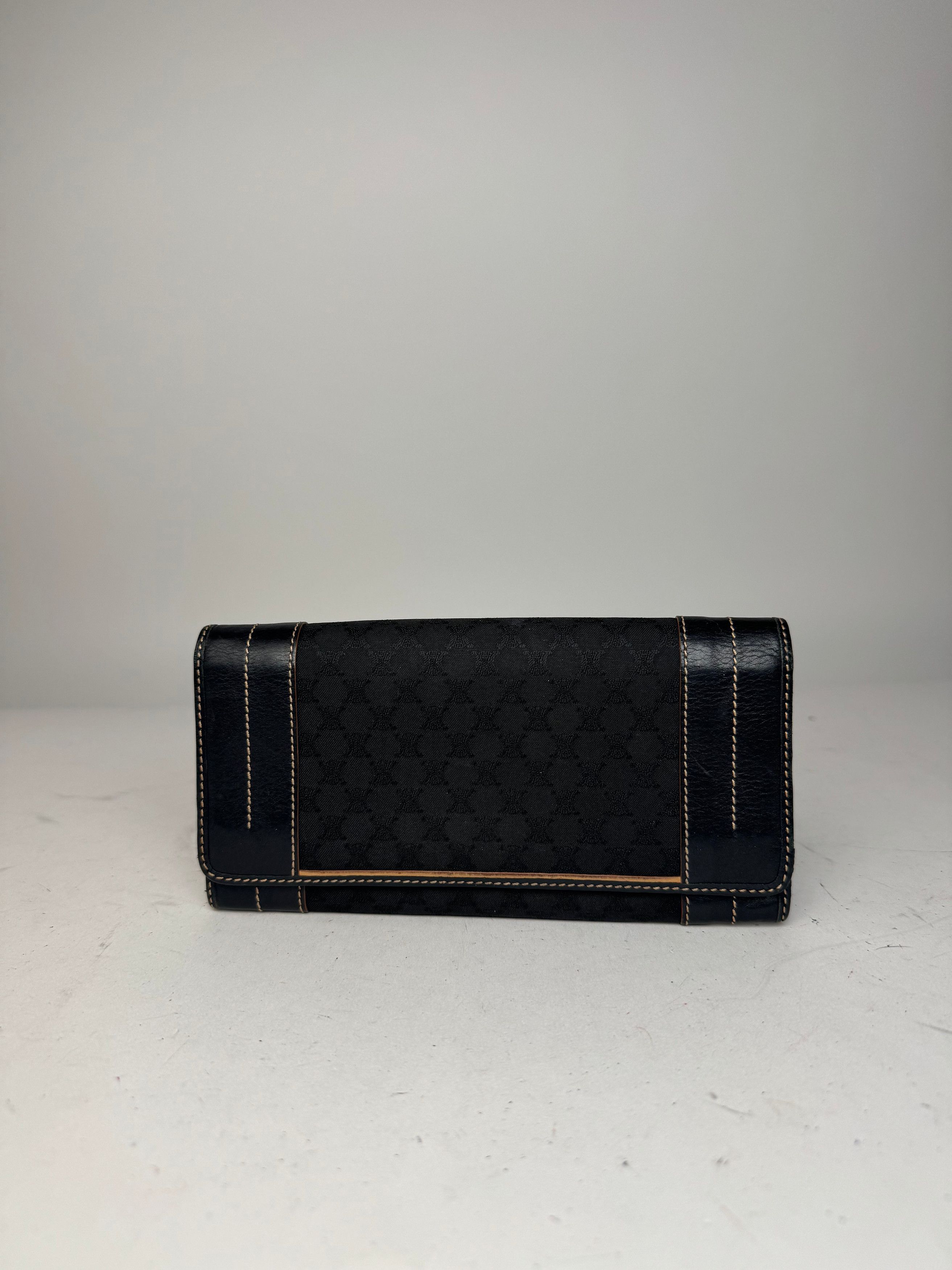 Celine Vintage Paris Monogram Leather Wallet Black Size ONE SIZE - 8 Thumbnail