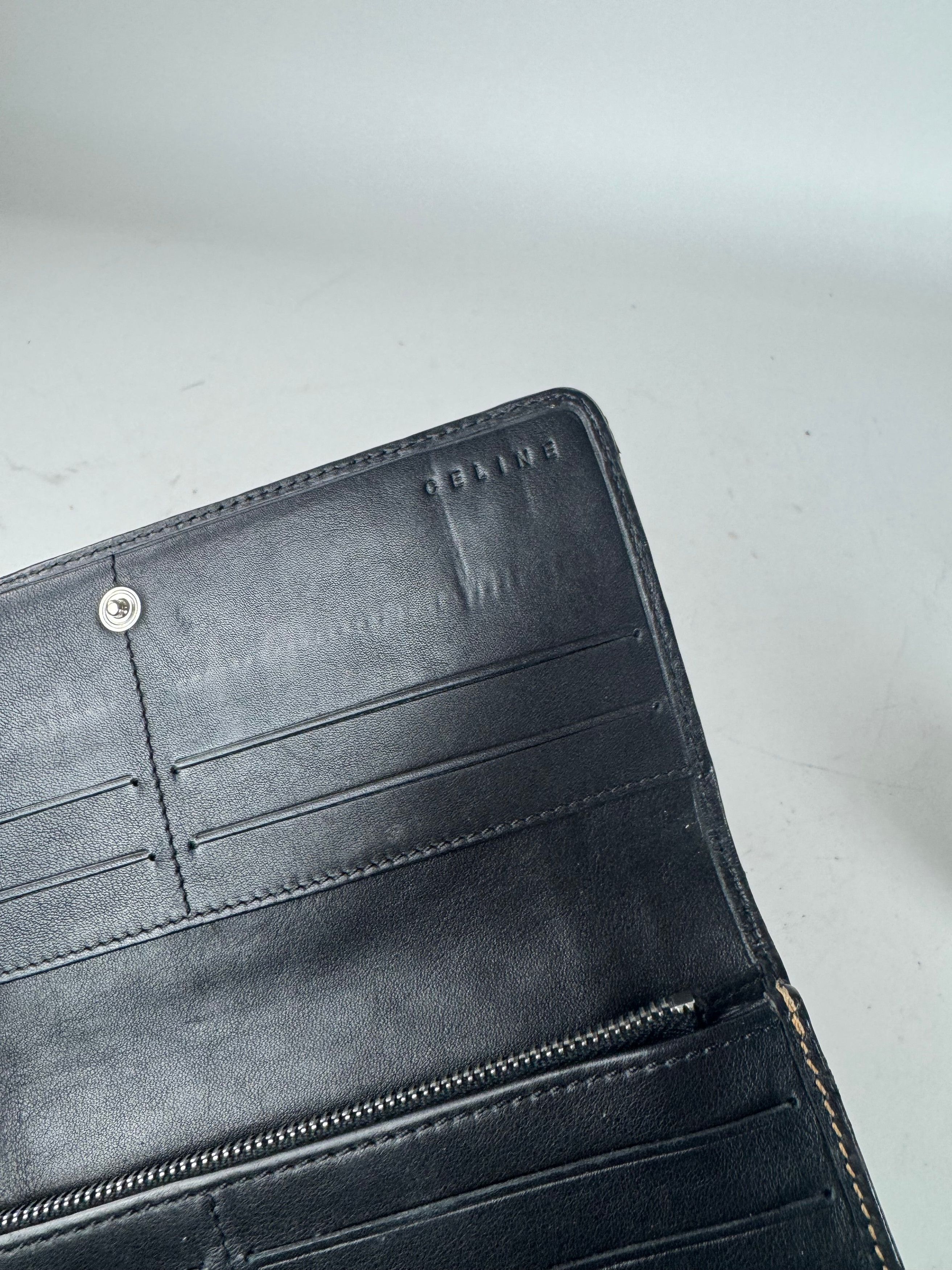 Celine Vintage Paris Monogram Leather Wallet Black Size ONE SIZE - 4 Thumbnail
