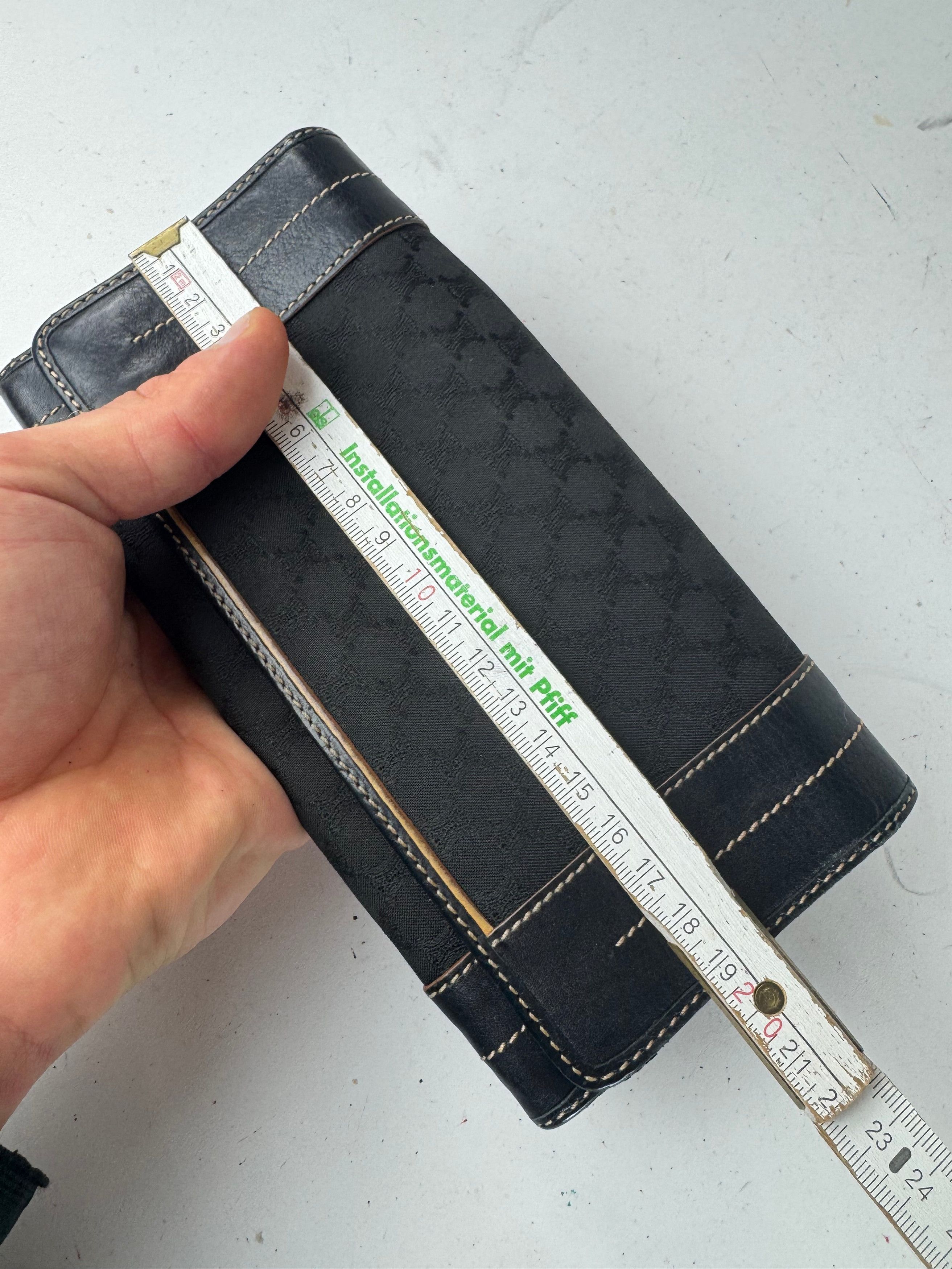 Celine Vintage Paris Monogram Leather Wallet Black Size ONE SIZE - 6 Thumbnail