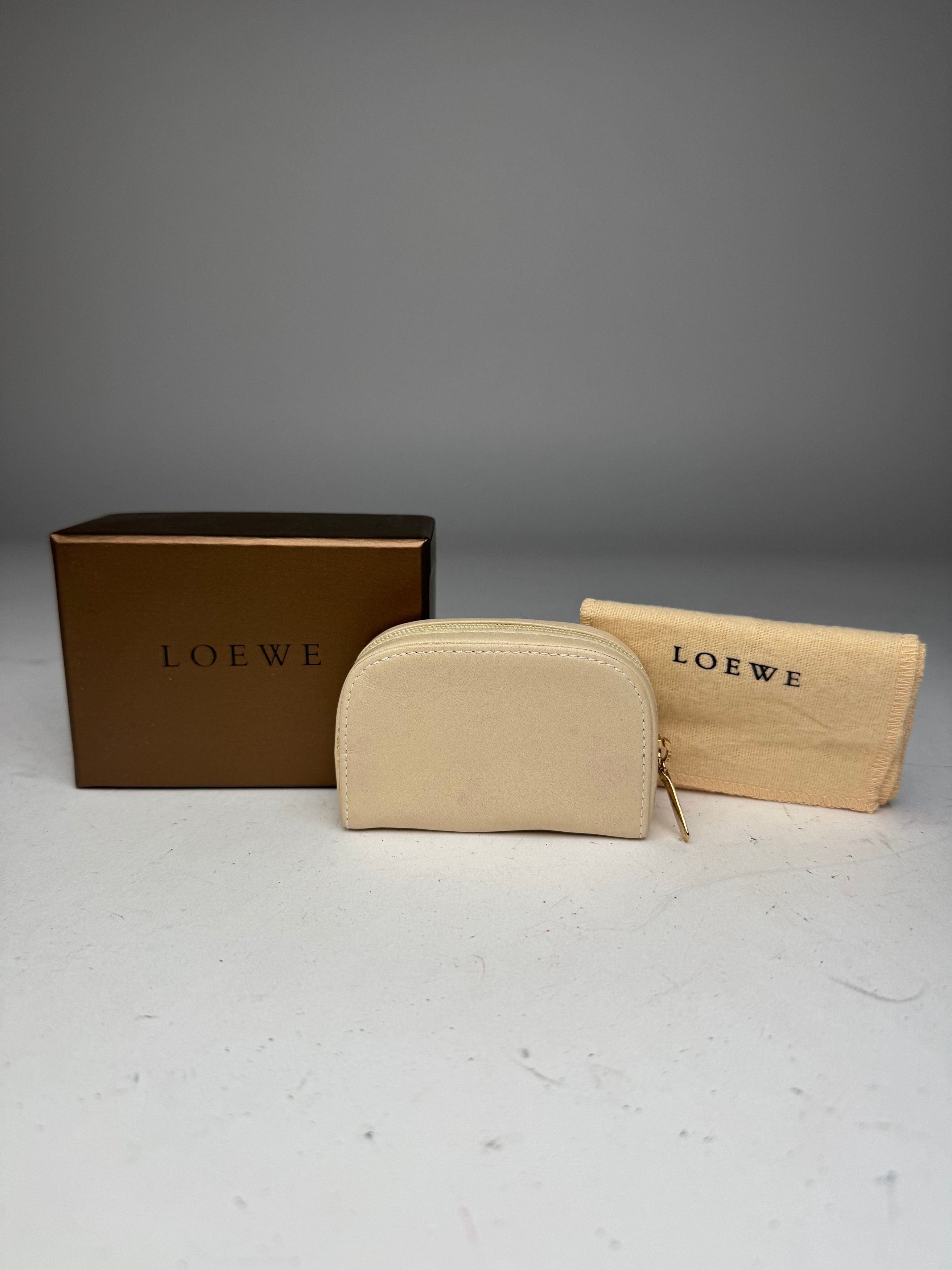 Loewe Vintage Madrid Mini Bag White Size ONE SIZE - 8 Thumbnail