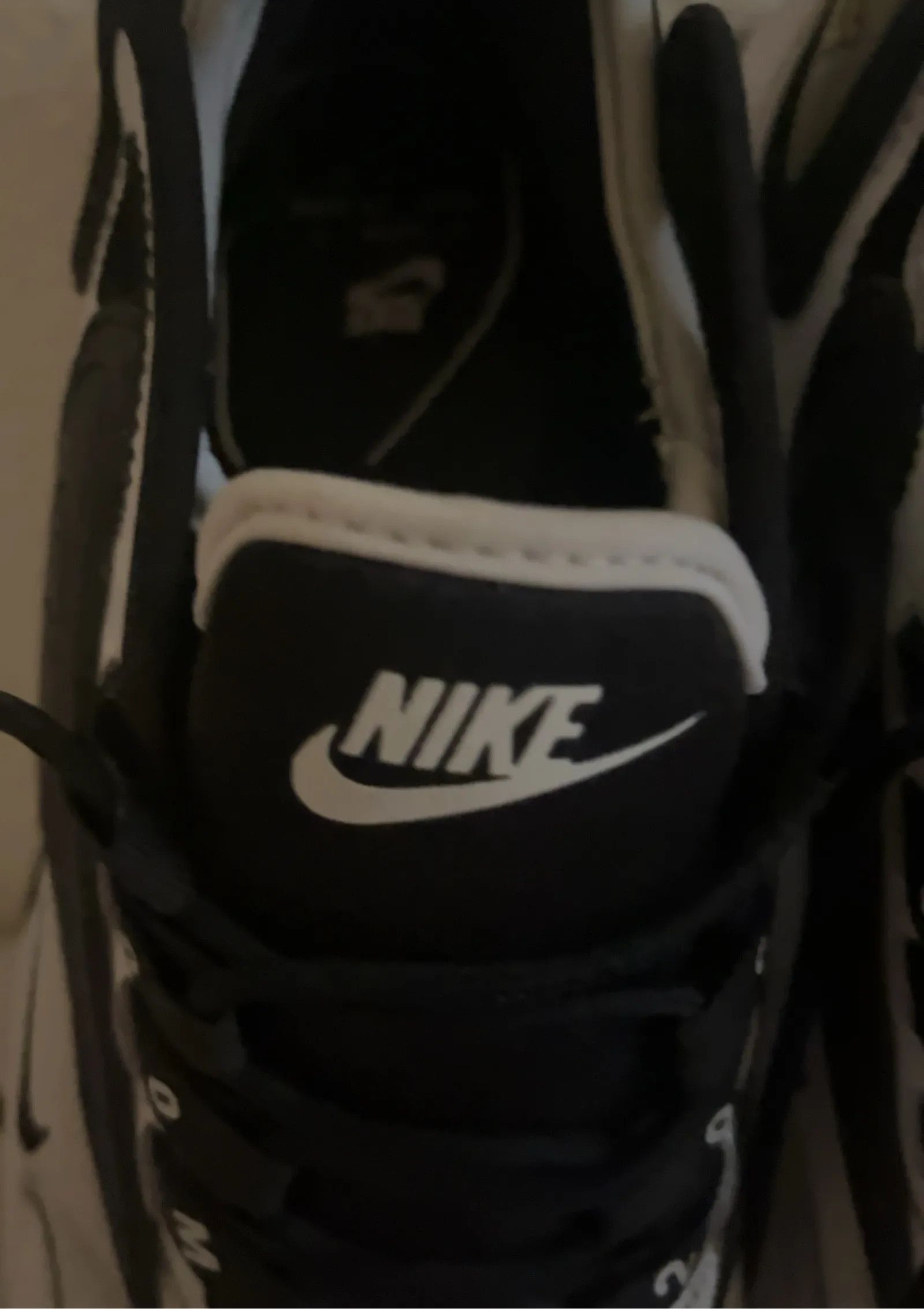 Nike Nike Sneakers Size US 8.5 / IT 38.5 - 2 Thumbnail
