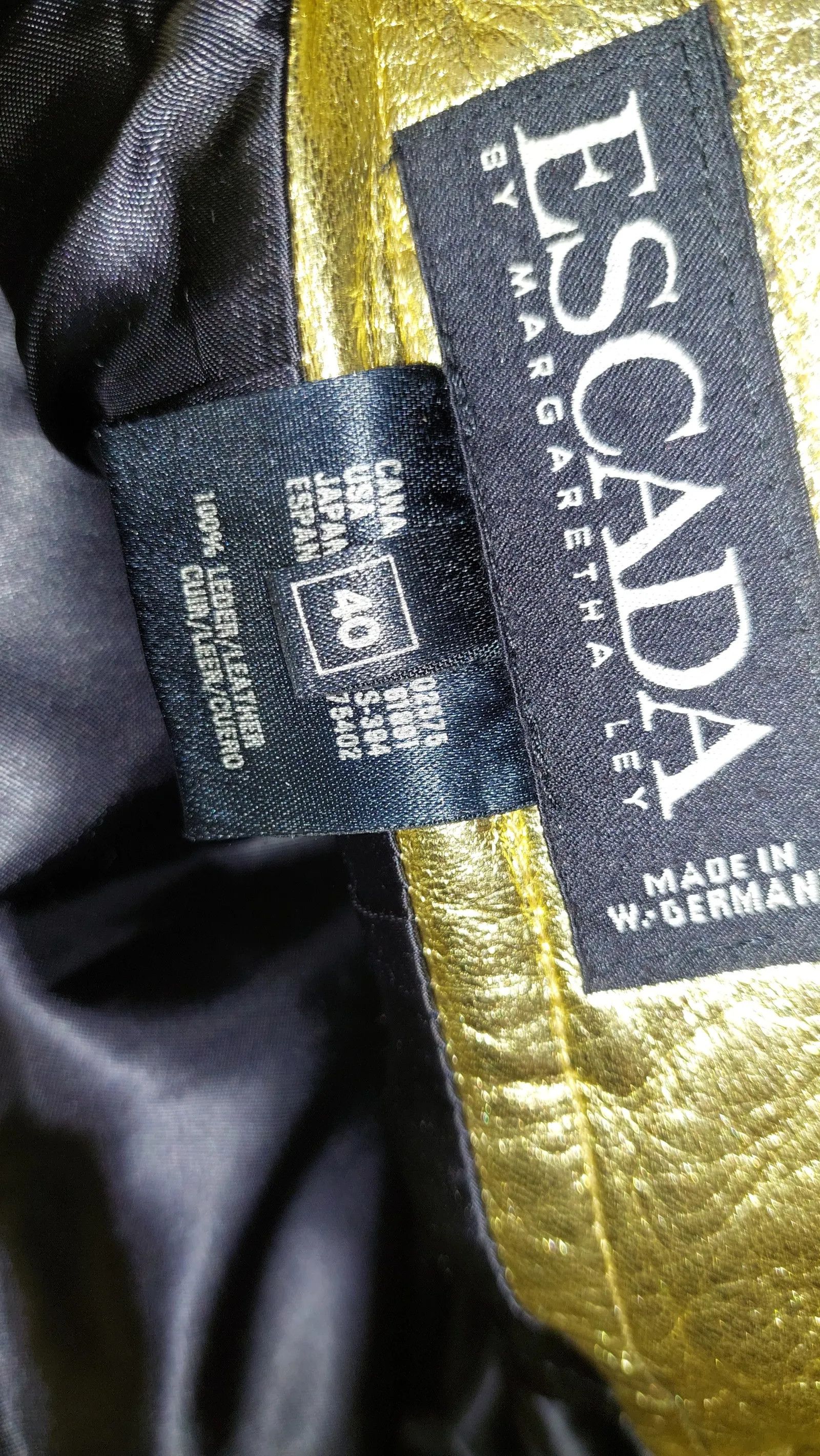 Escada Escada Skirt Size 28" / US 6 / IT 42 - 2 Thumbnail
